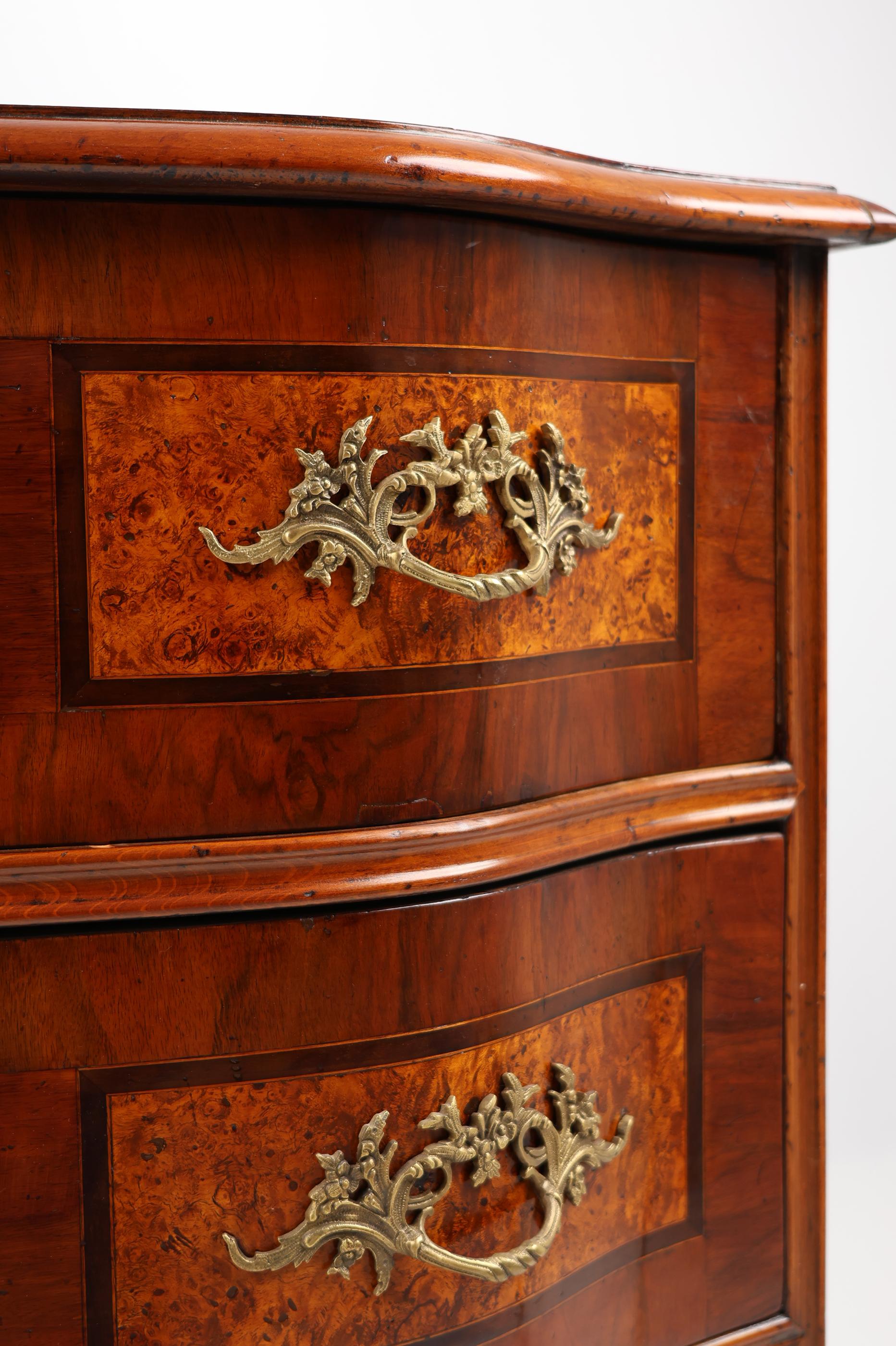 19th Century Baroque Chest of Drawers with Burl wood For Sale 8