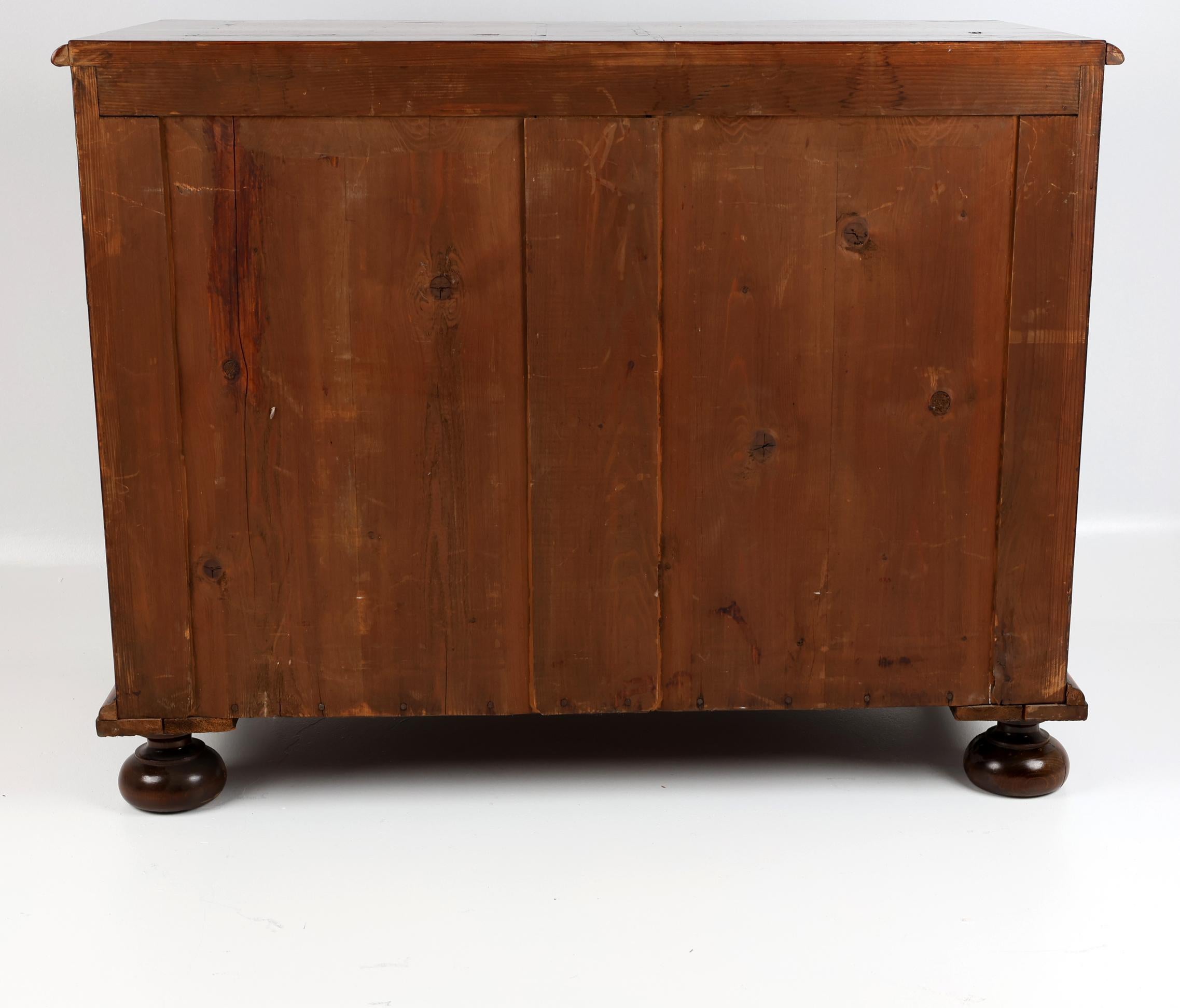 19th Century Baroque Chest of Drawers with Burl wood For Sale 3