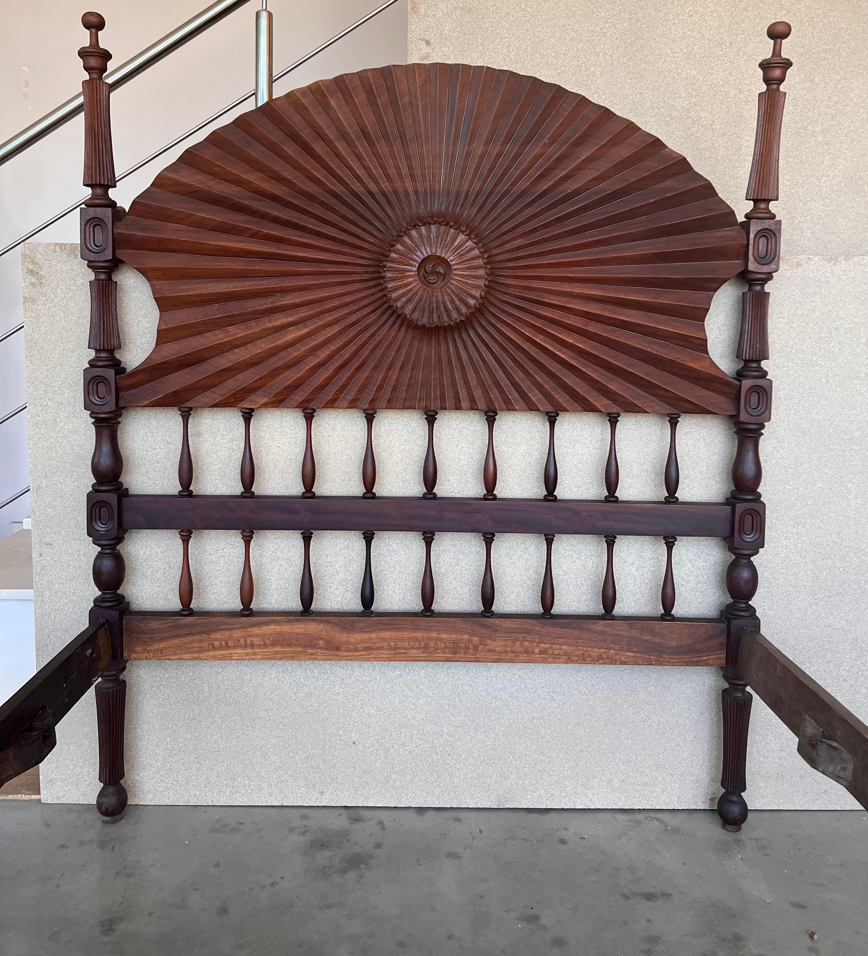 19th Century, Baroque Full Bed, Original Four Fluted Poster Spanish Bed For Sale 2