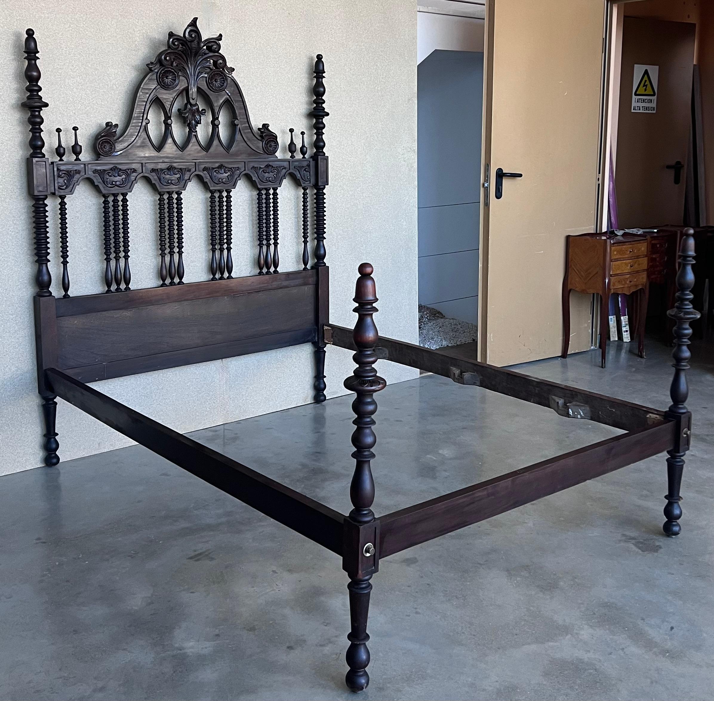 19th Century, Baroque Full Bed, Original Four Poster Spanish Bed In Good Condition In Miami, FL