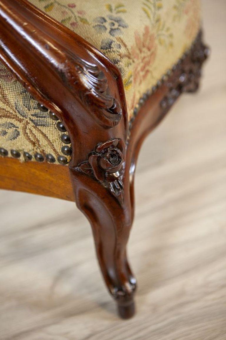 Sillón barroco del siglo XIX con asiento tapizado de flores en venta 8