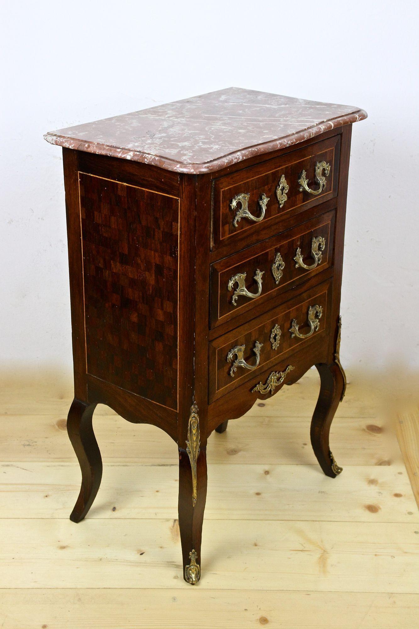 19th Century Baroque Revival Chest of Drawers, France, circa 1880 For Sale 7