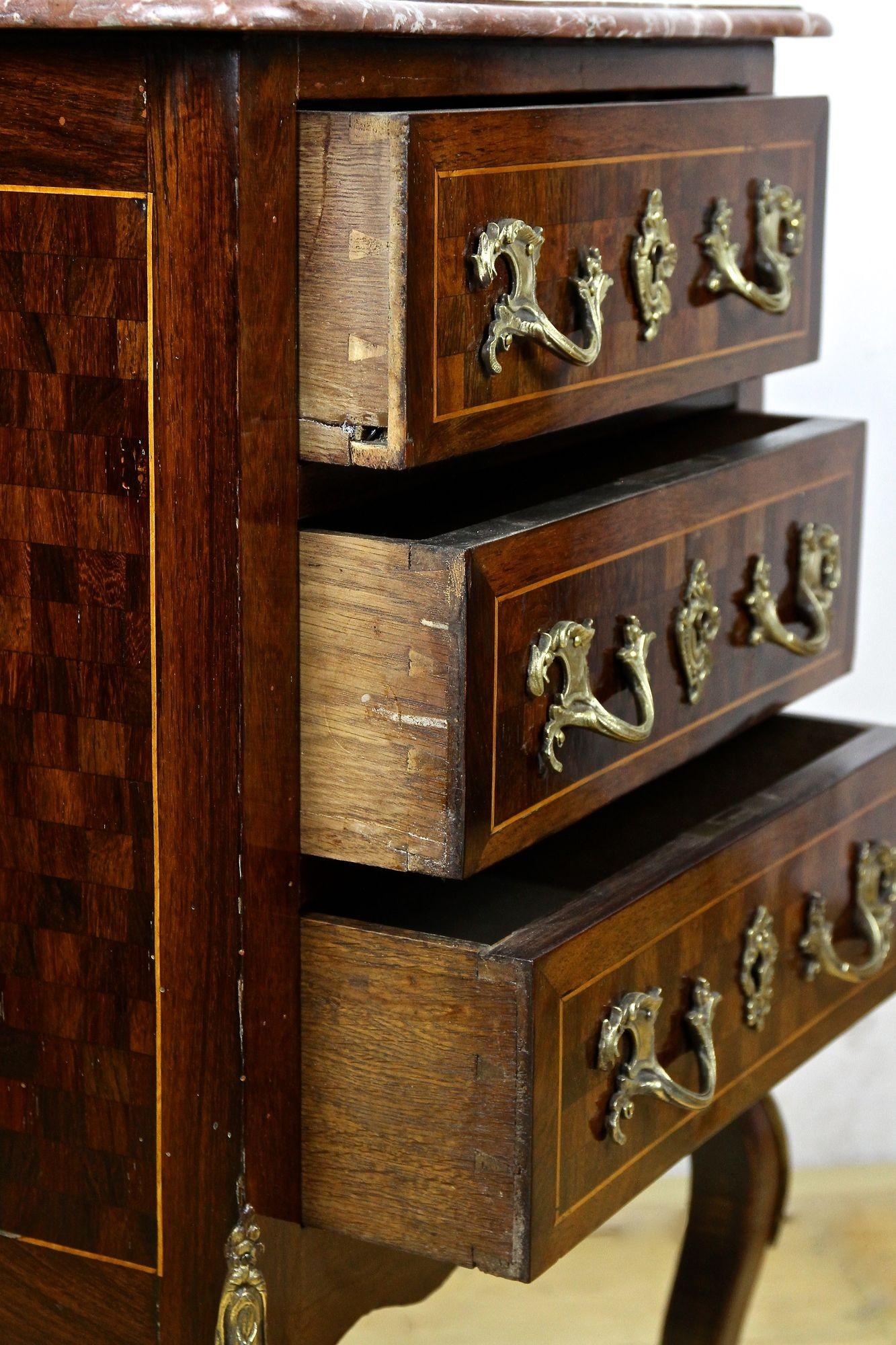 19th Century Baroque Revival Chest of Drawers, France, circa 1880 For Sale 8
