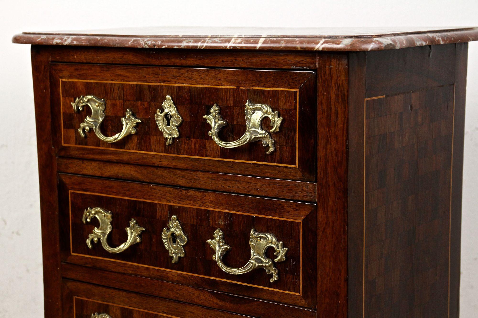 19th Century Baroque Revival Chest of Drawers, France, circa 1880 For Sale 1