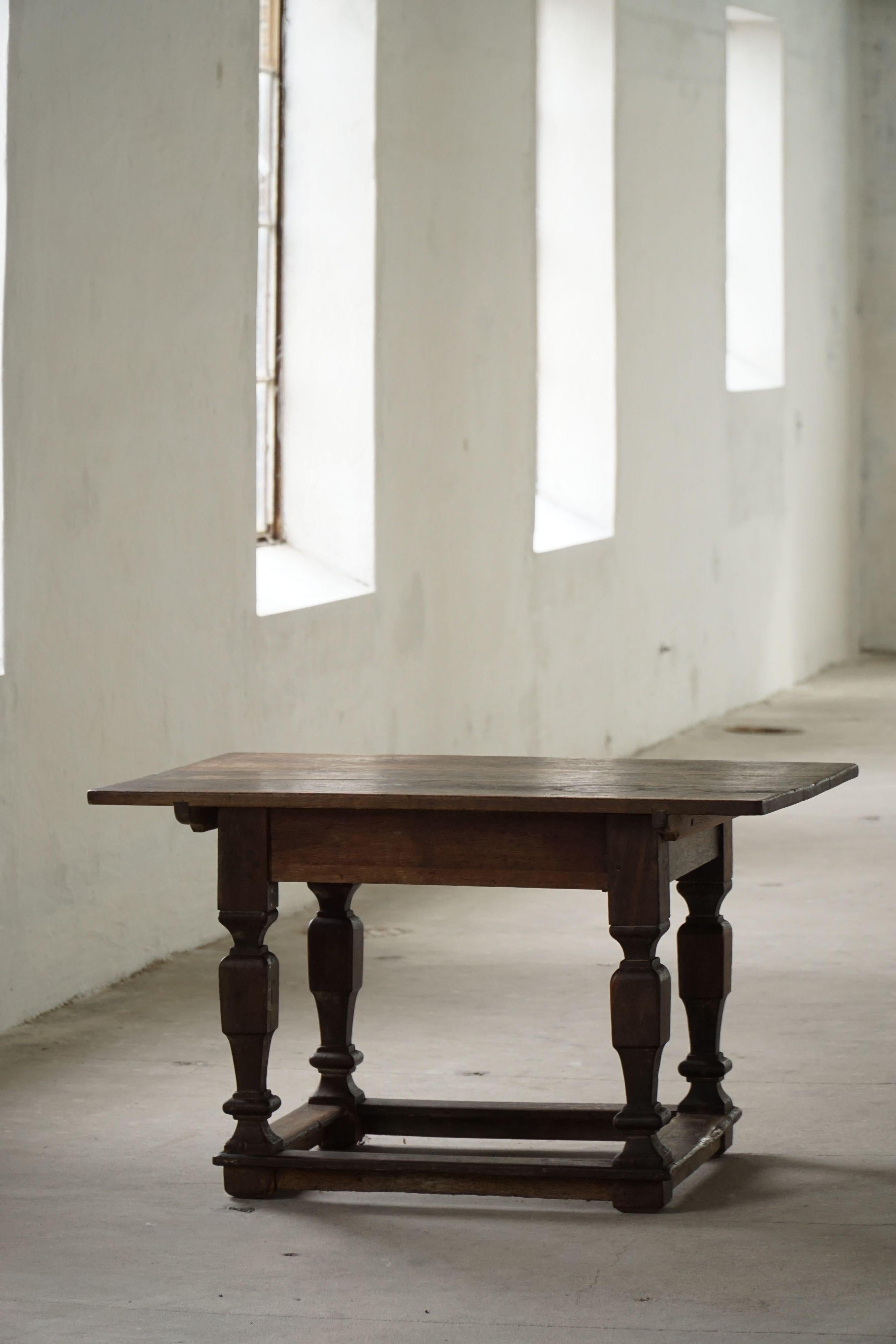Table d'appoint / d'appoint baroque en Oak, 19e siècle, ébénisterie danoise, années 1800 en vente 6