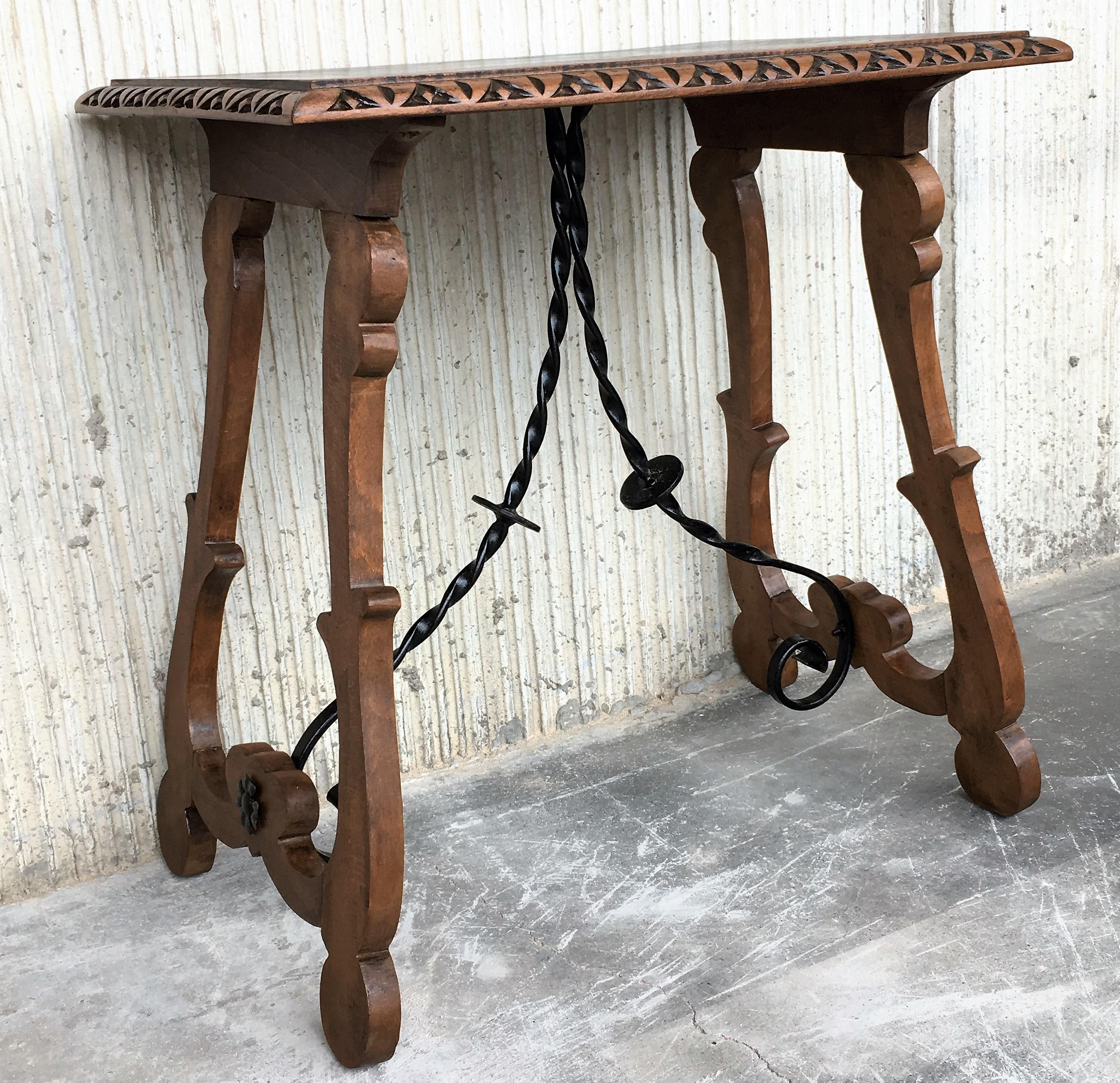 Spanish Colonial 19th Century Baroque Spanish Side Table with Ebonized Top and Lyre Legs