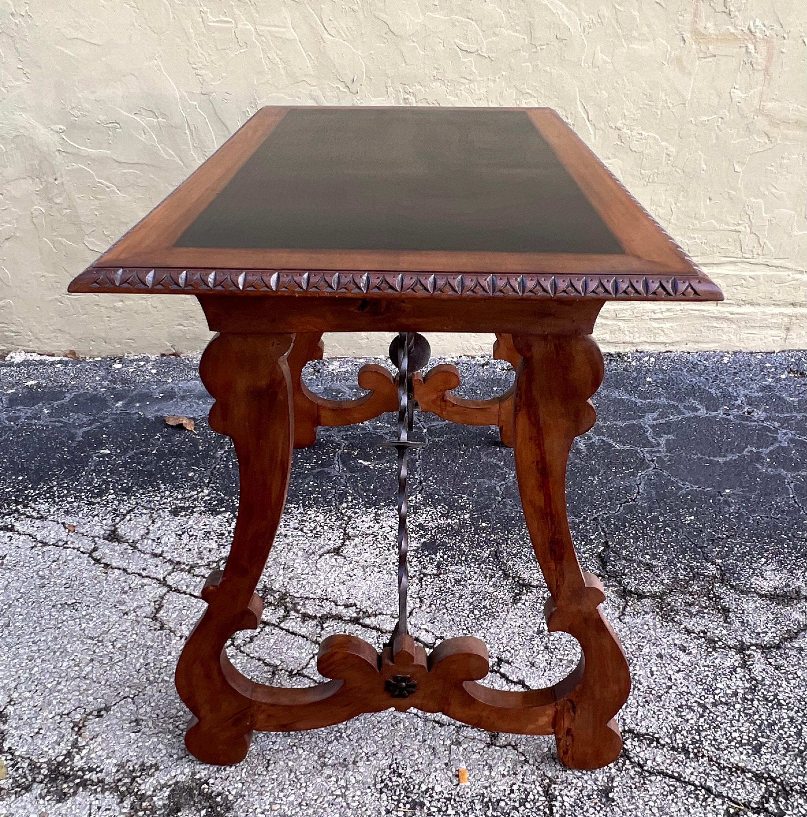 Walnut 19th Century Baroque Spanish Side Table with Ebonized Top and Lyre Legs For Sale