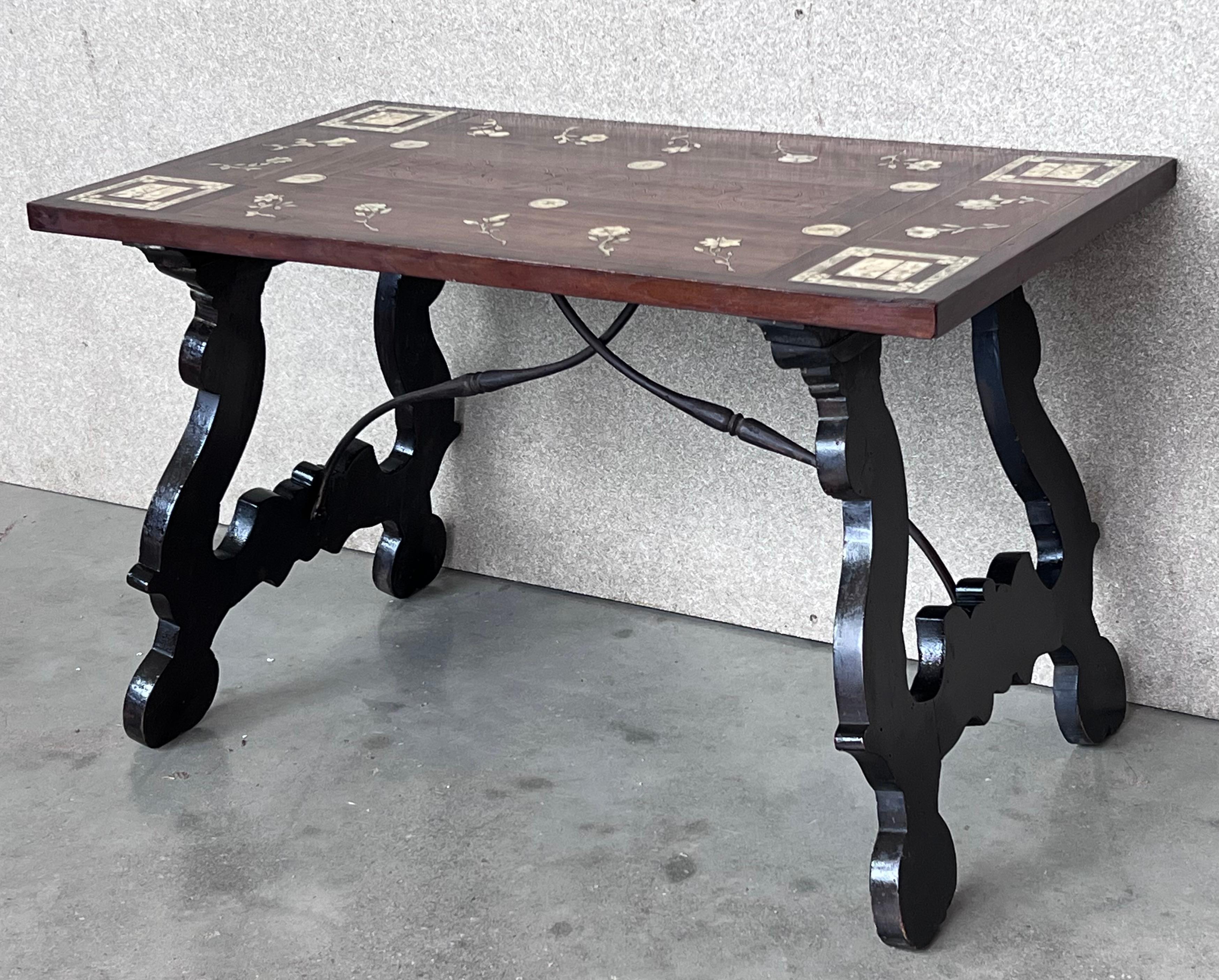 19th Century Baroque Spanish Side Table with Marquetry Top and Iron Stretcher For Sale 1