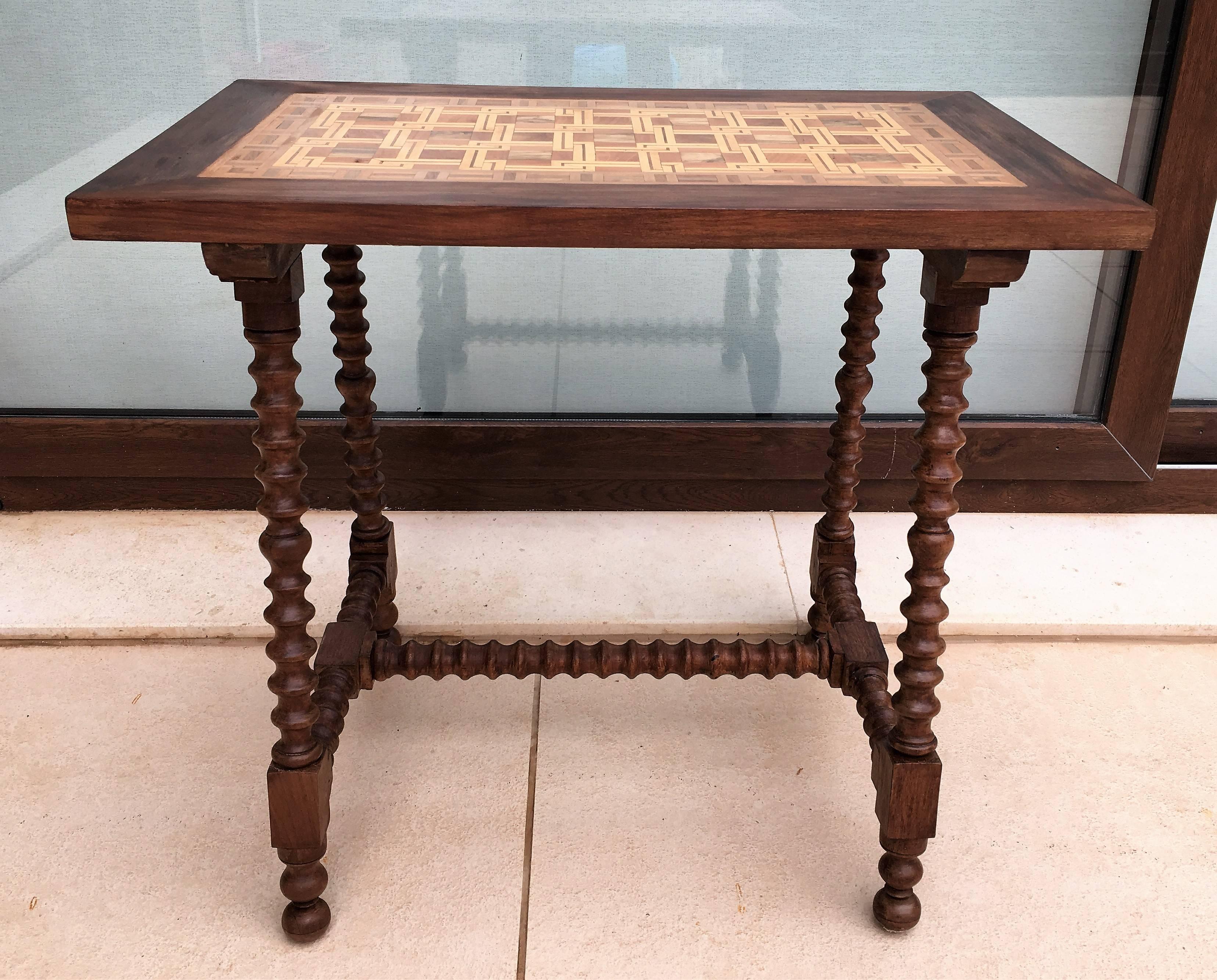 19th Century Baroque Spanish Side Table with Marquetry Top In Excellent Condition In Miami, FL