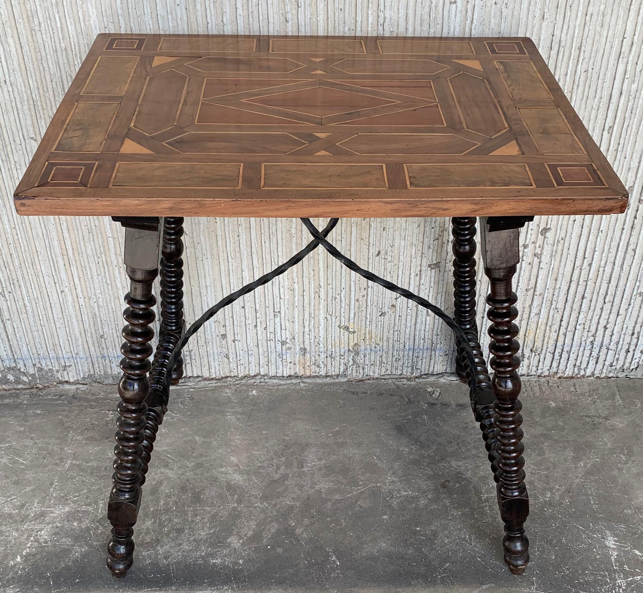 19th Century Baroque Spanish Side Table with Marquetry Top In Good Condition In Miami, FL