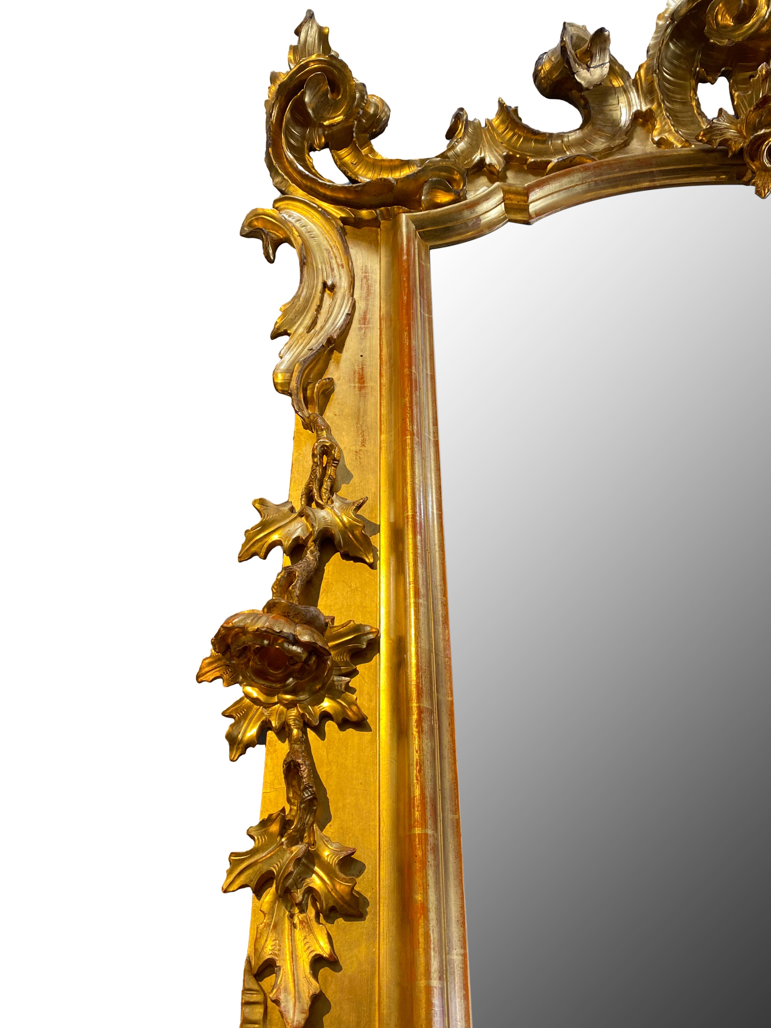 Italian 19th Century Baroque Style Carved Gold Gilt Mirror Lombardo Veneto circa 1810 For Sale