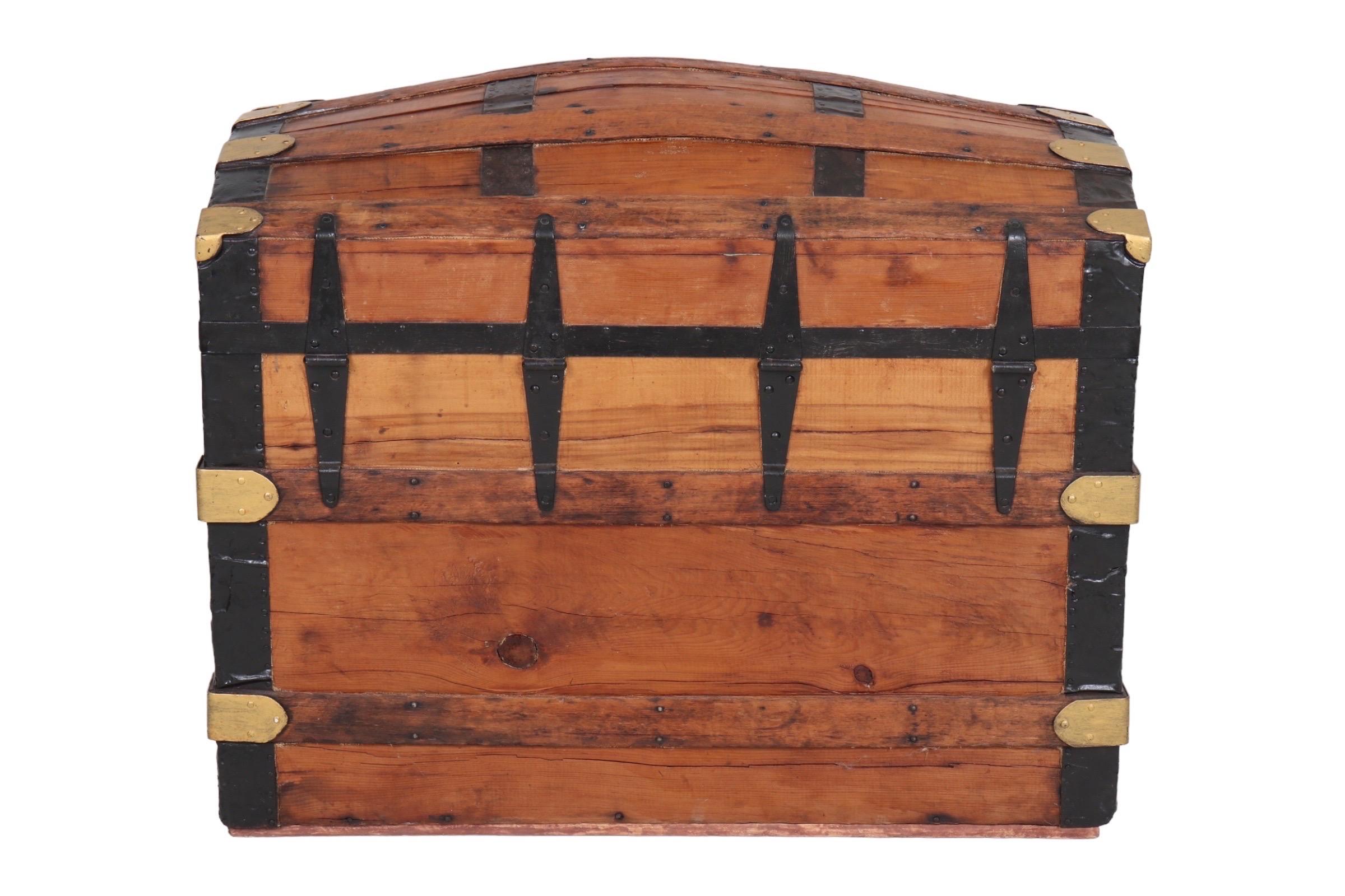 Iron 19th Century Barrel-Stave Steamer Trunk For Sale