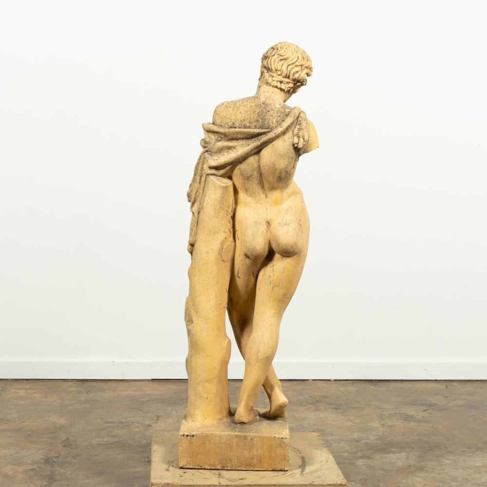 Bath Stone-Skulptur eines jungen Herkules aus dem 19. Jahrhundert (Neoklassisch) im Angebot