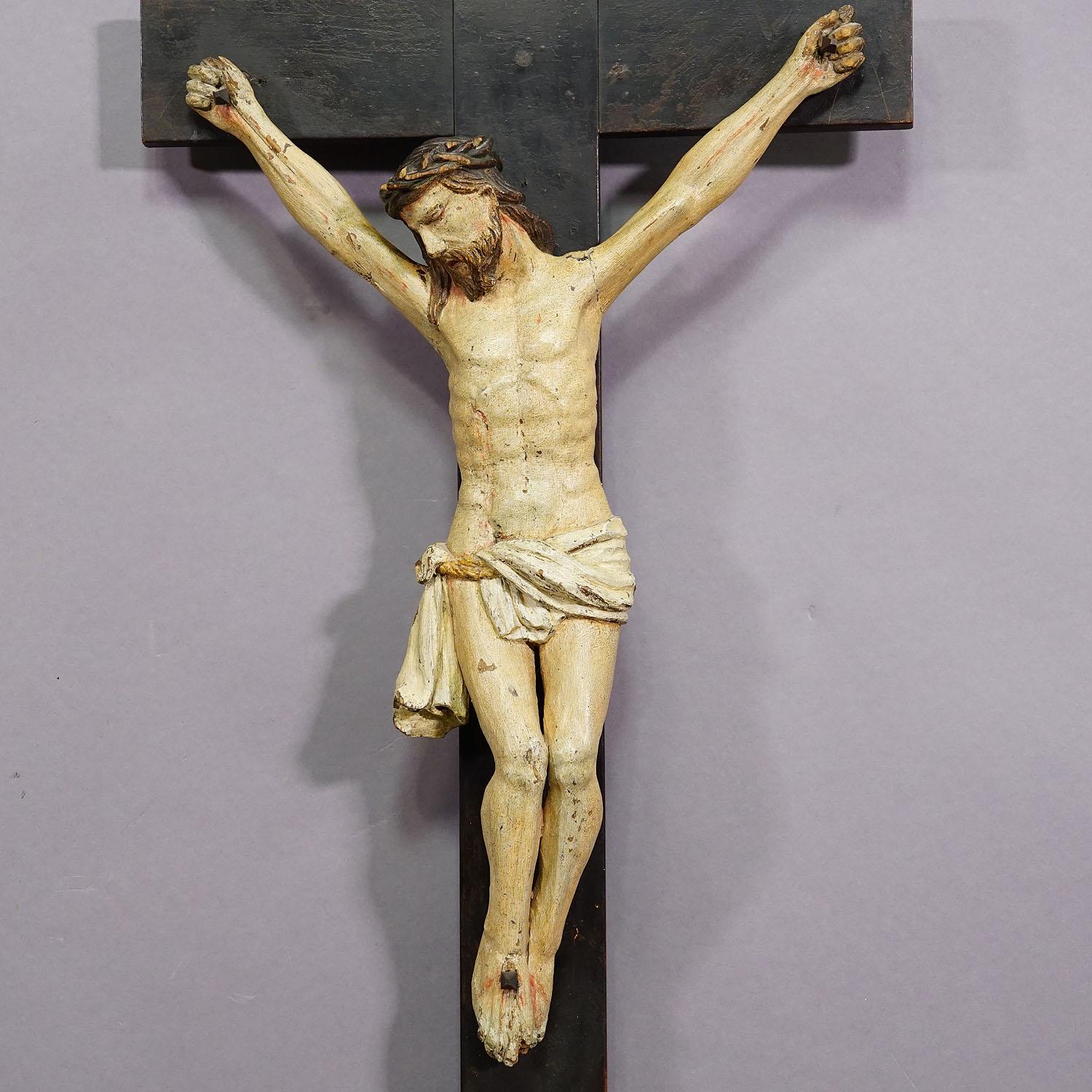 Victorian 19th Century Bavarian Wooden Carved Crucifix For Sale