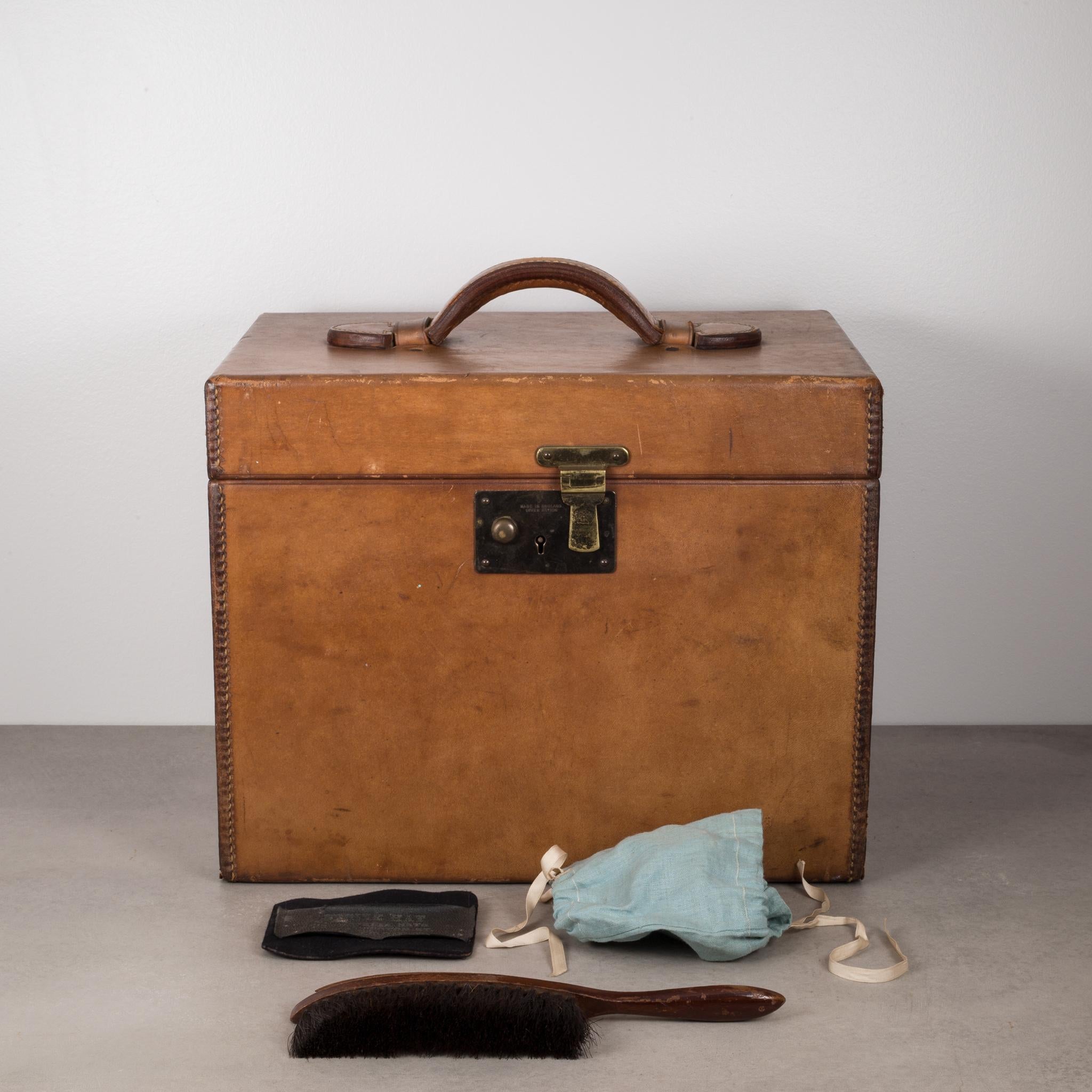 English 19th Century Beaver Skin Top and Original Leather Hat Box, circa 1800s
