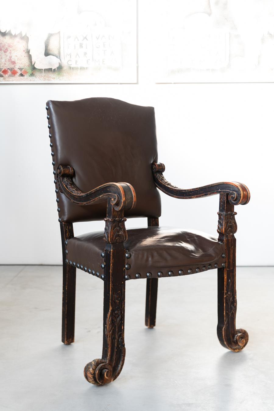 19th Century Beechwood, Metal, and Leather Throne

Elevate your space with this majestic 19th-century throne, masterfully crafted from beechwood, metal, and premium leather. With intricate carvings and sturdy construction, this antique chair exudes