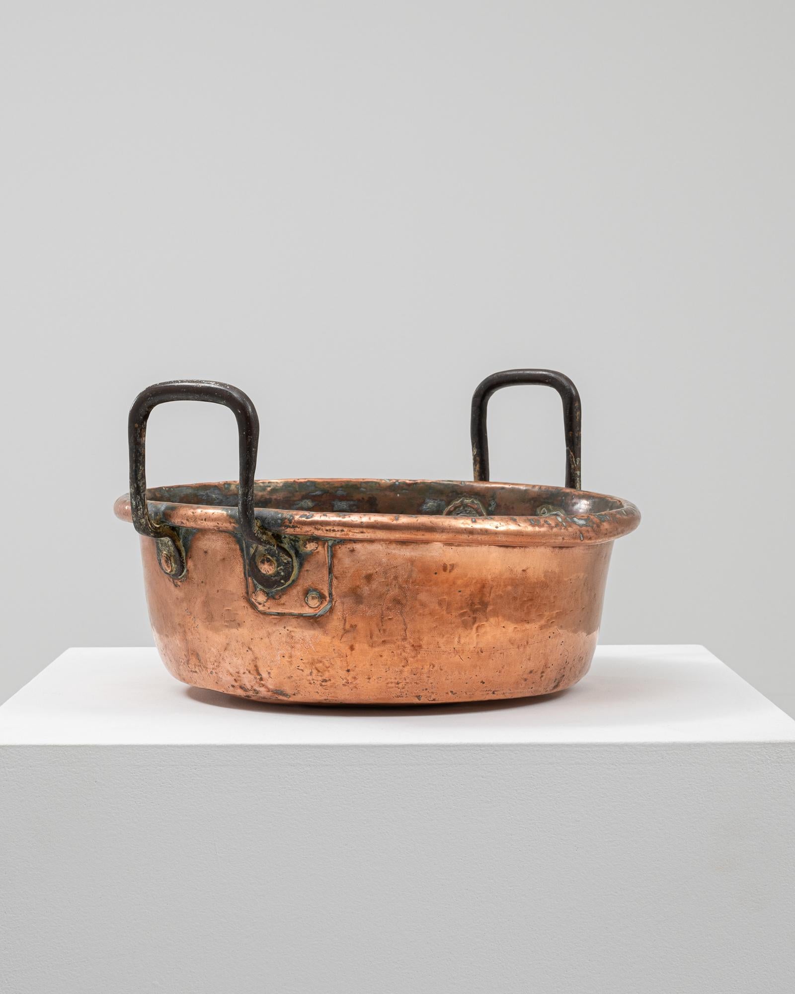 19th Century Belgian Copper Pot Bon état - En vente à High Point, NC