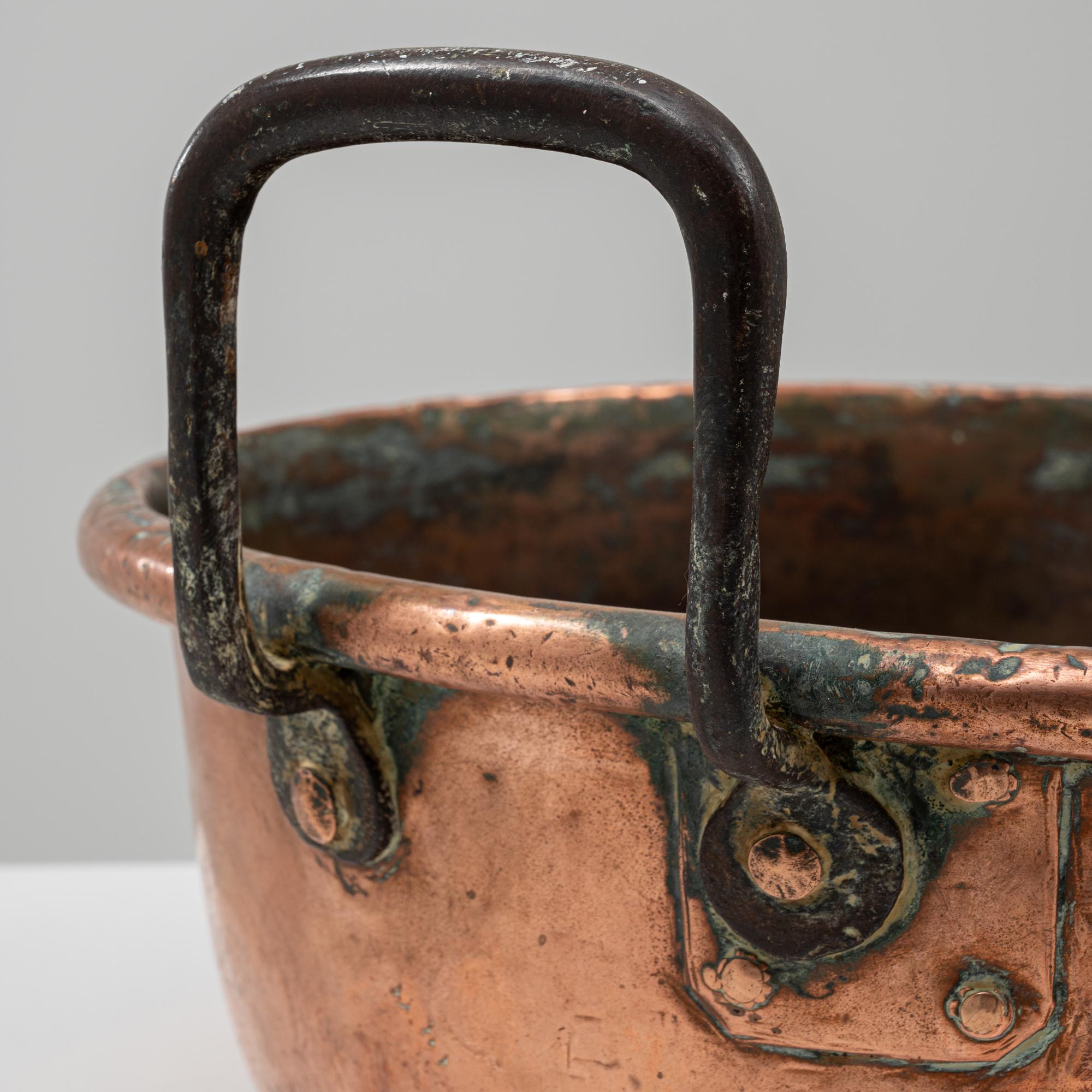 19th Century Belgian Copper Pot en vente 1