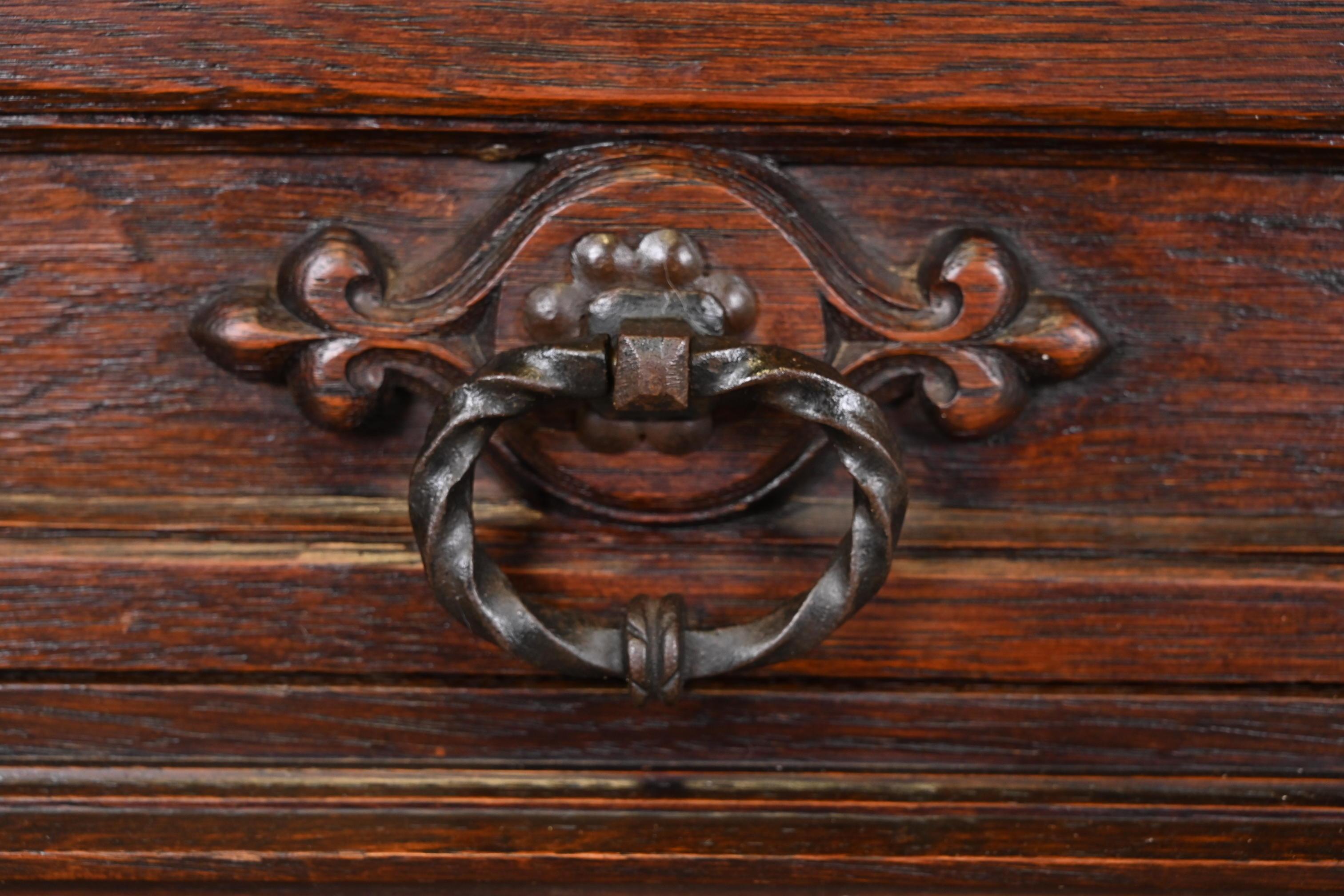 19th Century Belgian Gothic Revival Carved Dark Oak Bar Cabinet For Sale 6