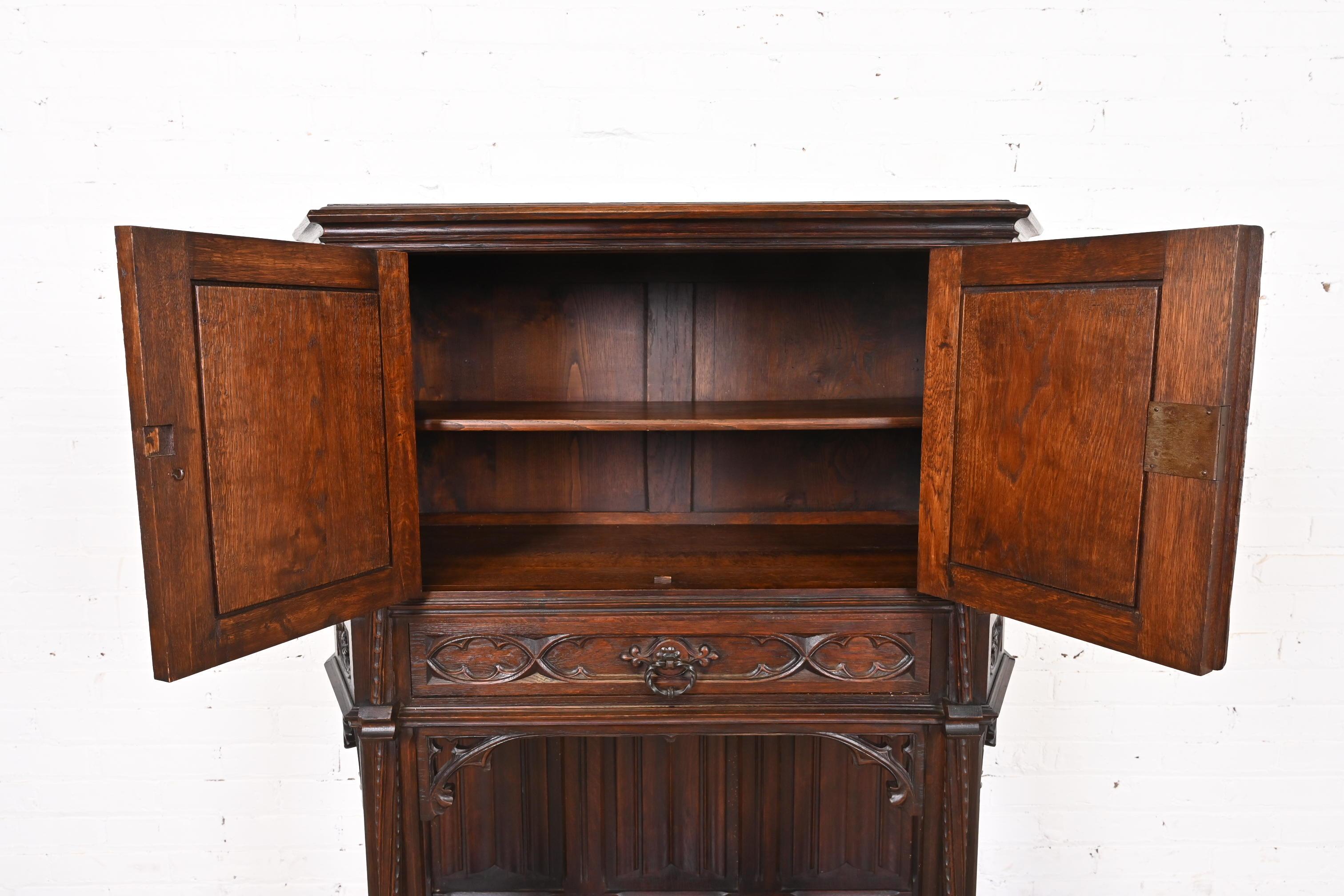 19th Century Belgian Gothic Revival Carved Dark Oak Bar Cabinet For Sale 9