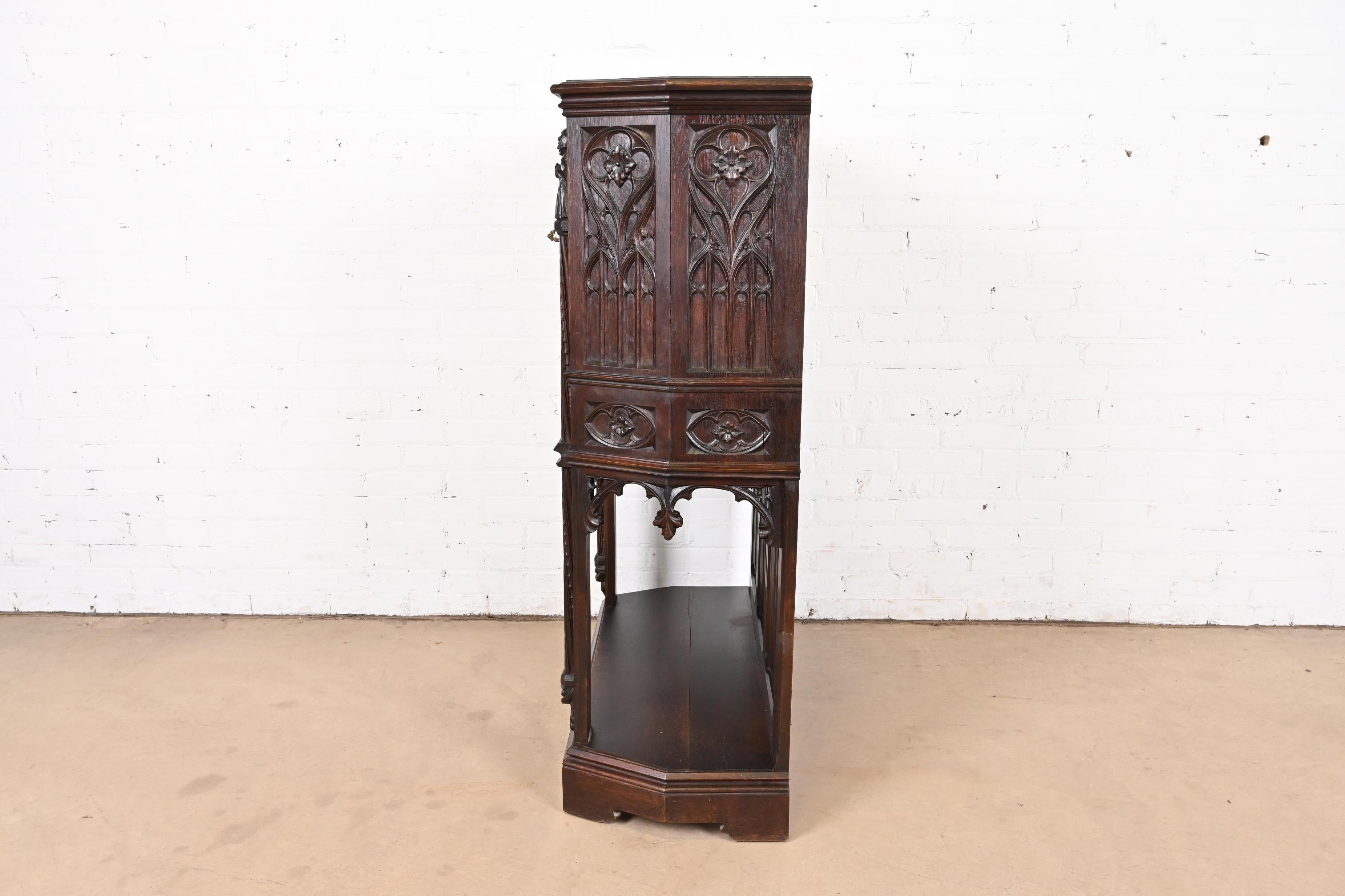 19th Century Belgian Gothic Revival Carved Dark Oak Bar Cabinet For Sale 14