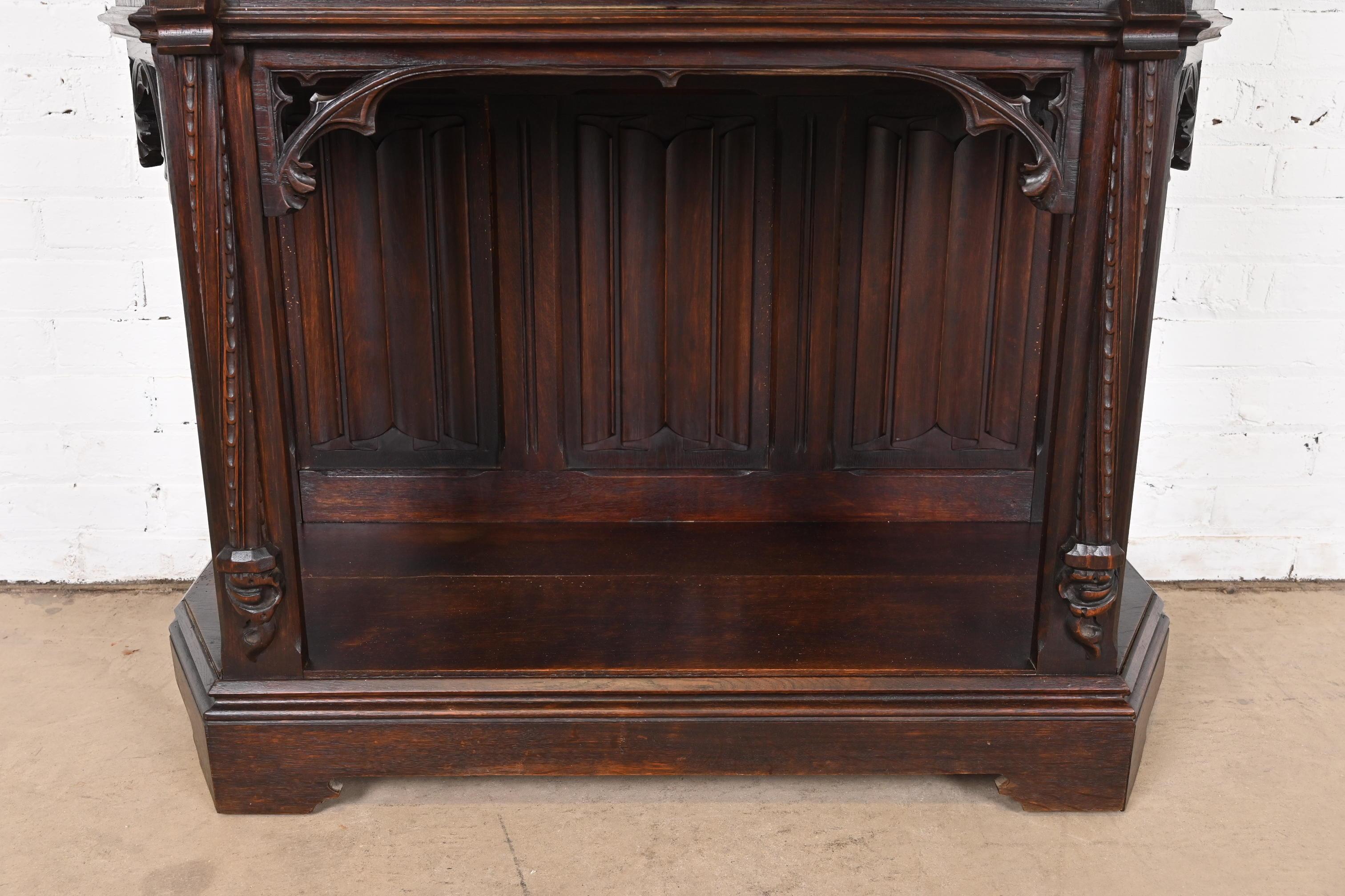 19th Century Belgian Gothic Revival Carved Dark Oak Bar Cabinets, Pair For Sale 12