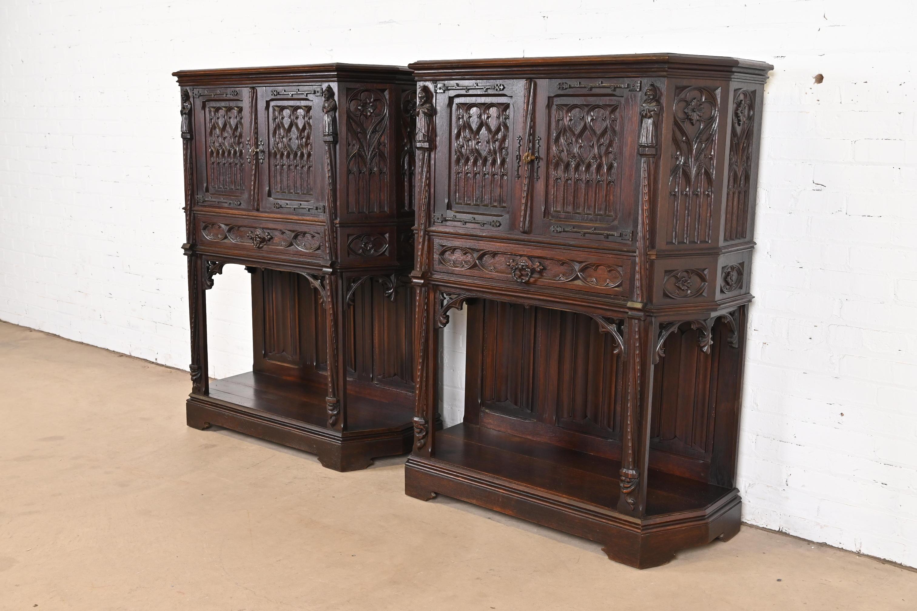 Renaissance Revival 19th Century Belgian Gothic Revival Carved Dark Oak Bar Cabinets, Pair For Sale