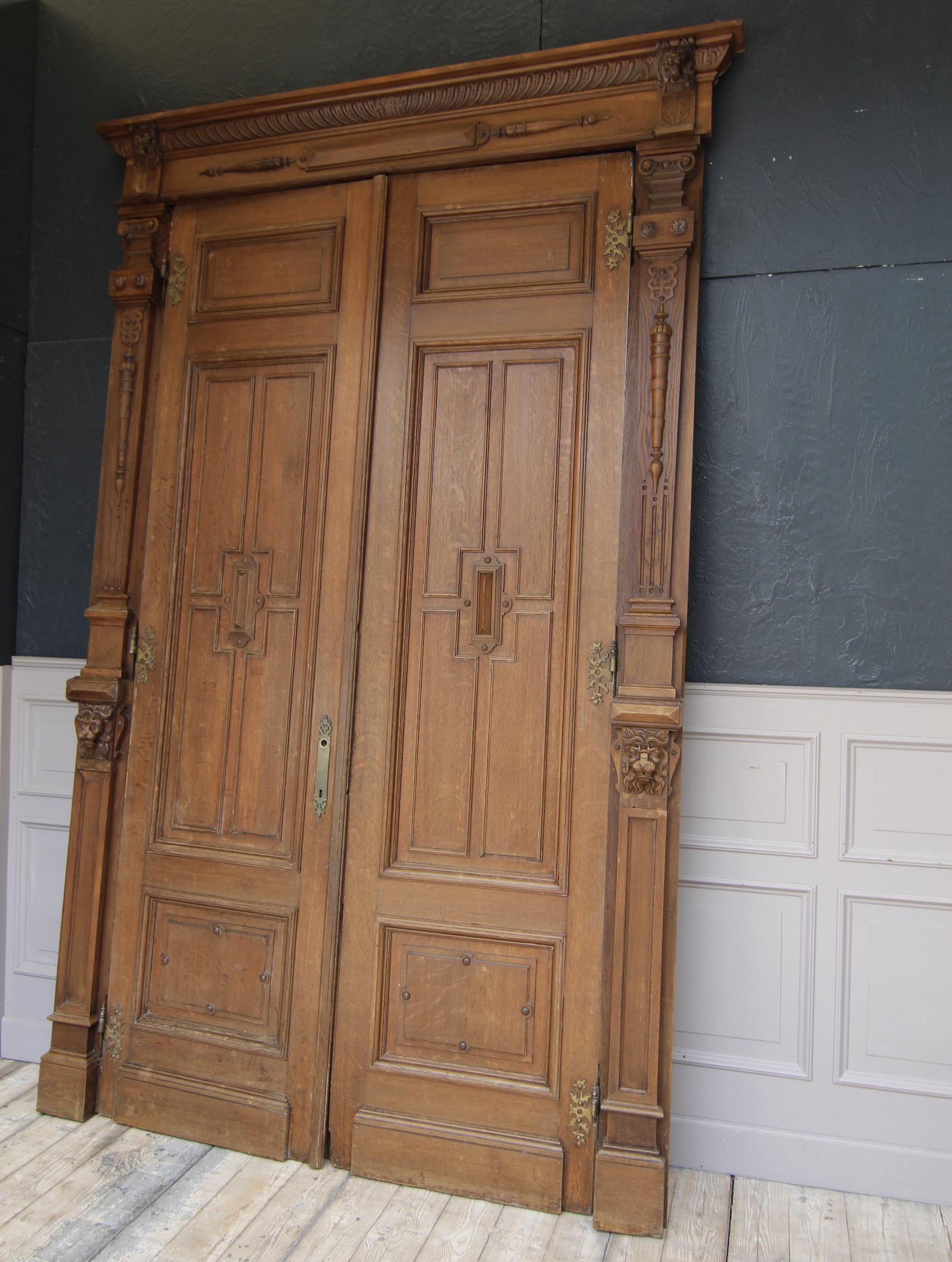 19th Century Belgian Oak Double Door with Frame In Good Condition In Dusseldorf, DE