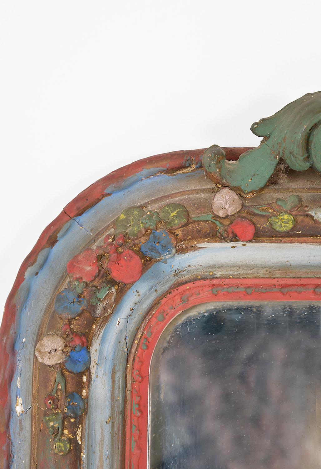 Fait main Miroir d'entrée belge du 19ème siècle en plâtre peint avec fleurs de gesso et de stuc en vente