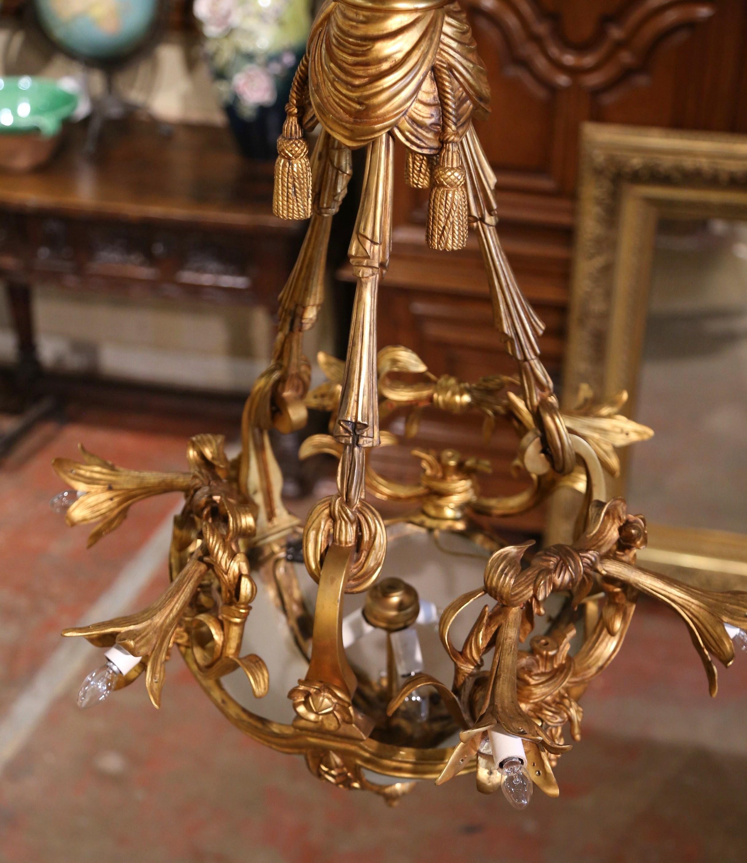 Lustre à neuf lumières en bronze doré et verre dépoli de la Belle Époque du XIXe siècle en vente 7