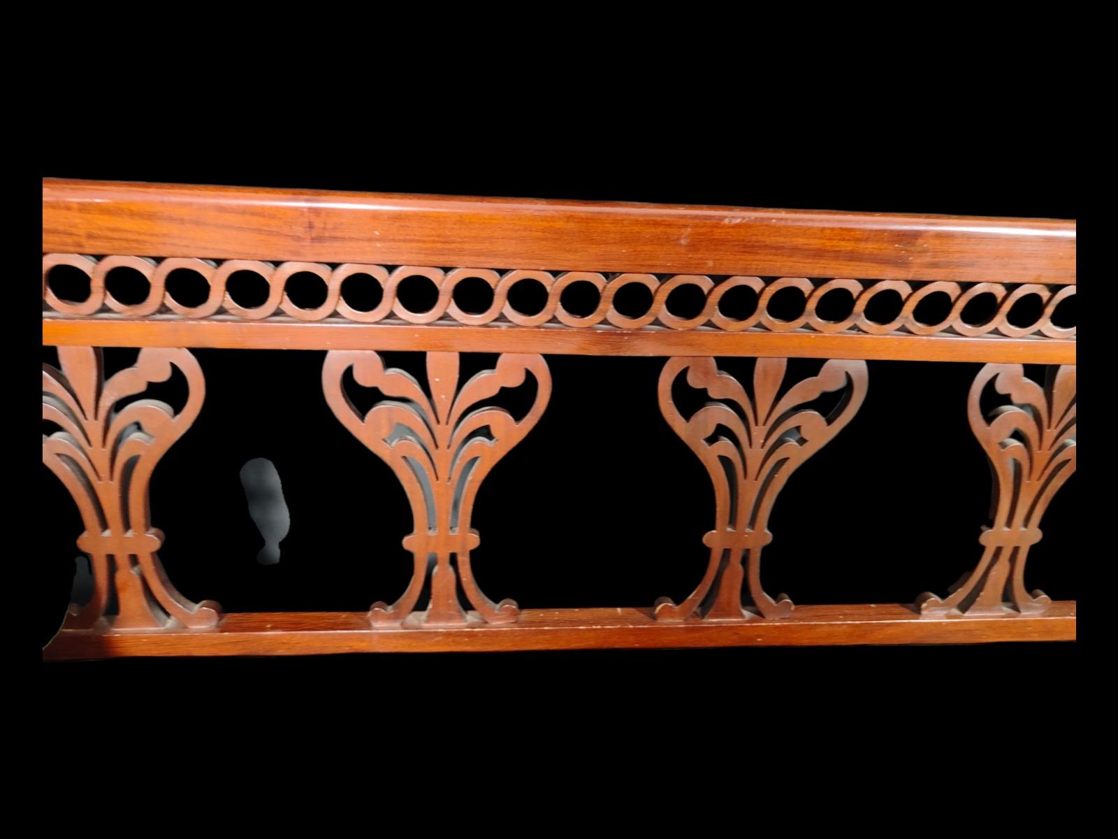 19Th CENTURY BENCH IN MAHOGANY  In Good Condition For Sale In Madrid, ES