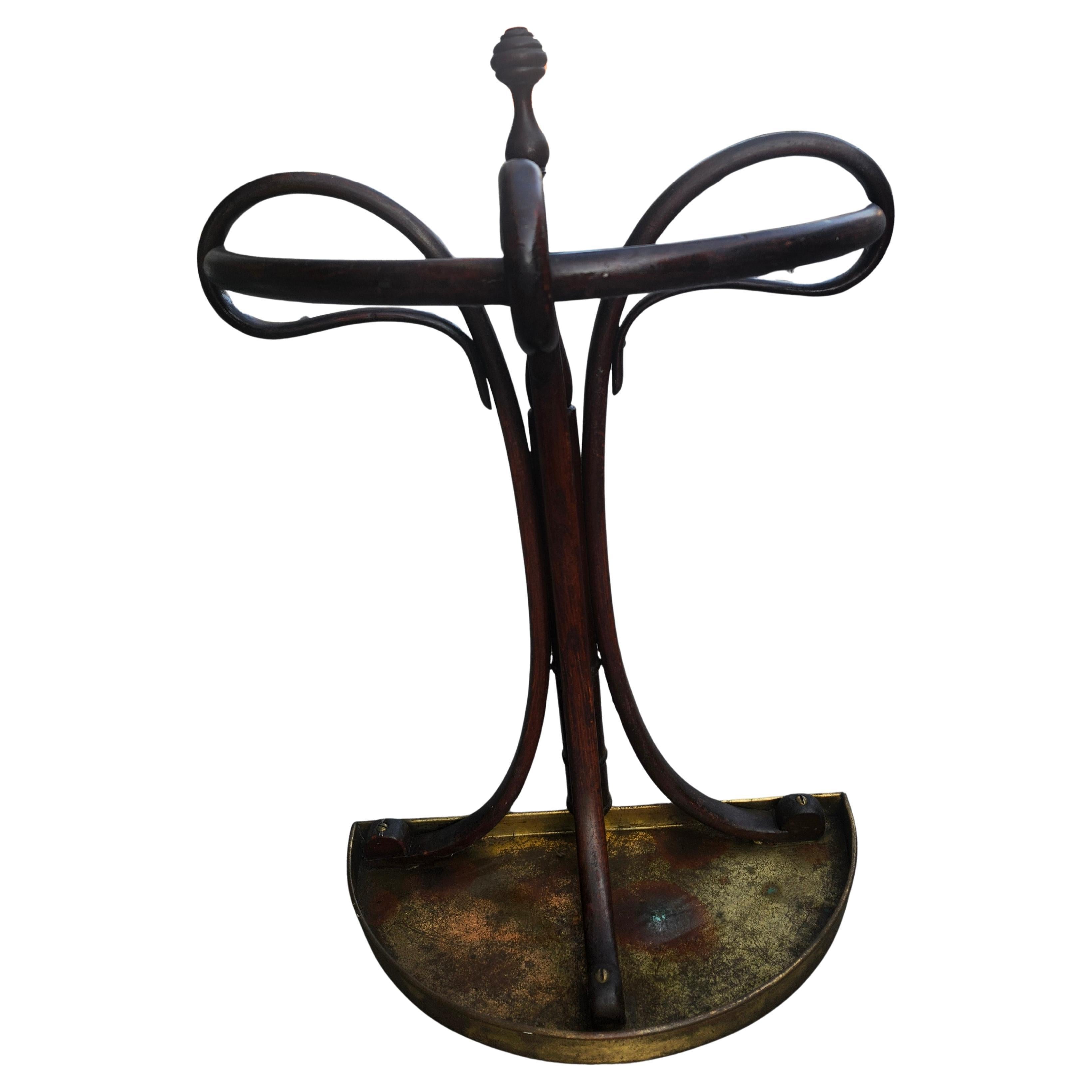 19. Jahrhundert Bugholz Mahagoni Schirmständer w Messing Tablett von Thonet 1875 (Art nouveau) im Angebot