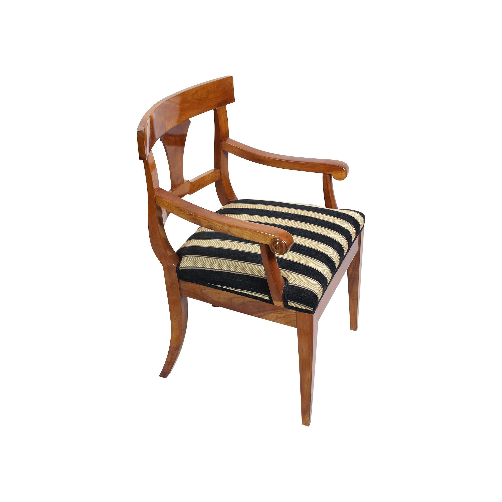 19th Century Biedermeier Armchair Solid Cherrywood For Sale 4