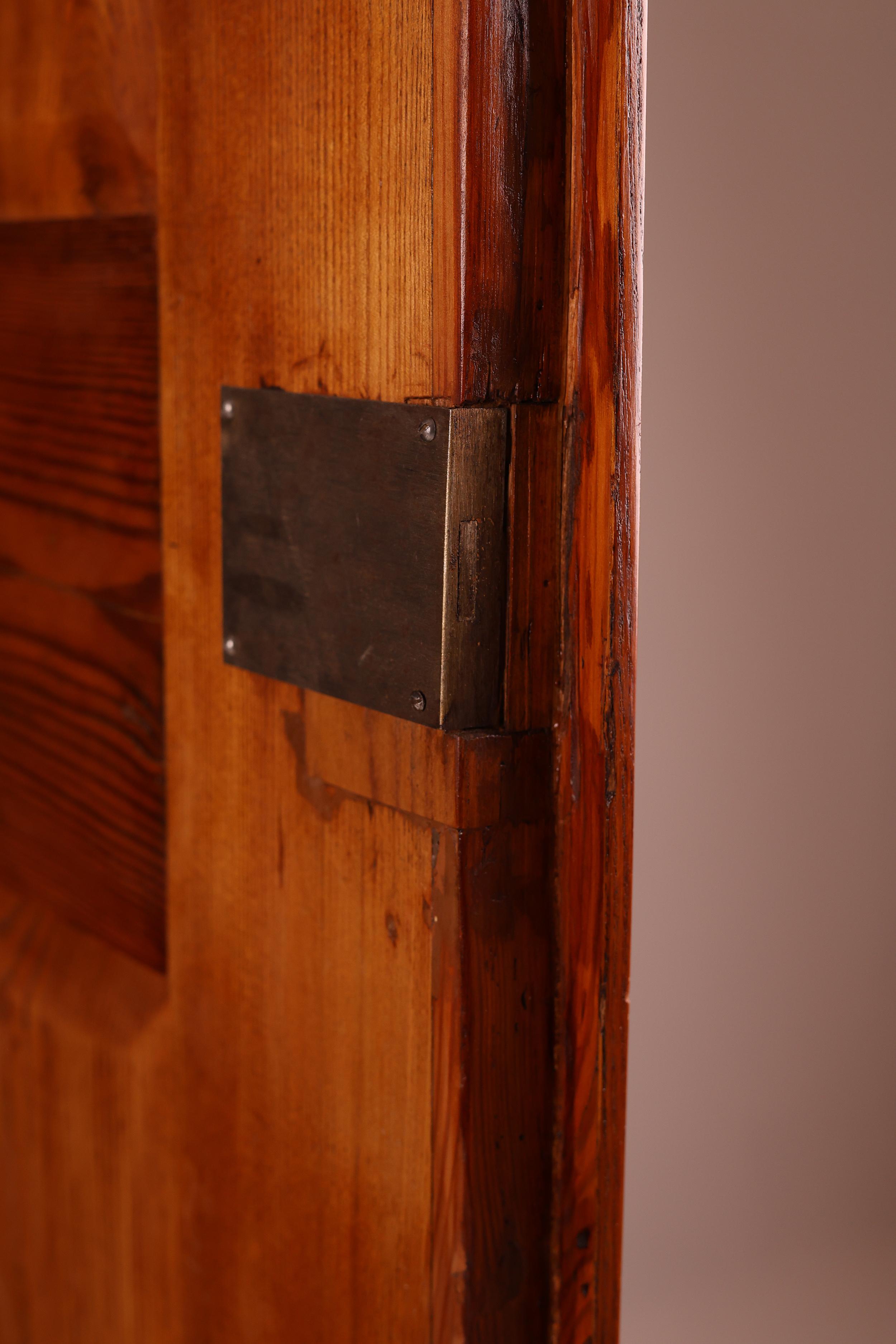 19th Century Biedermeier Ash Wardrobe, 1820–1825 For Sale 5