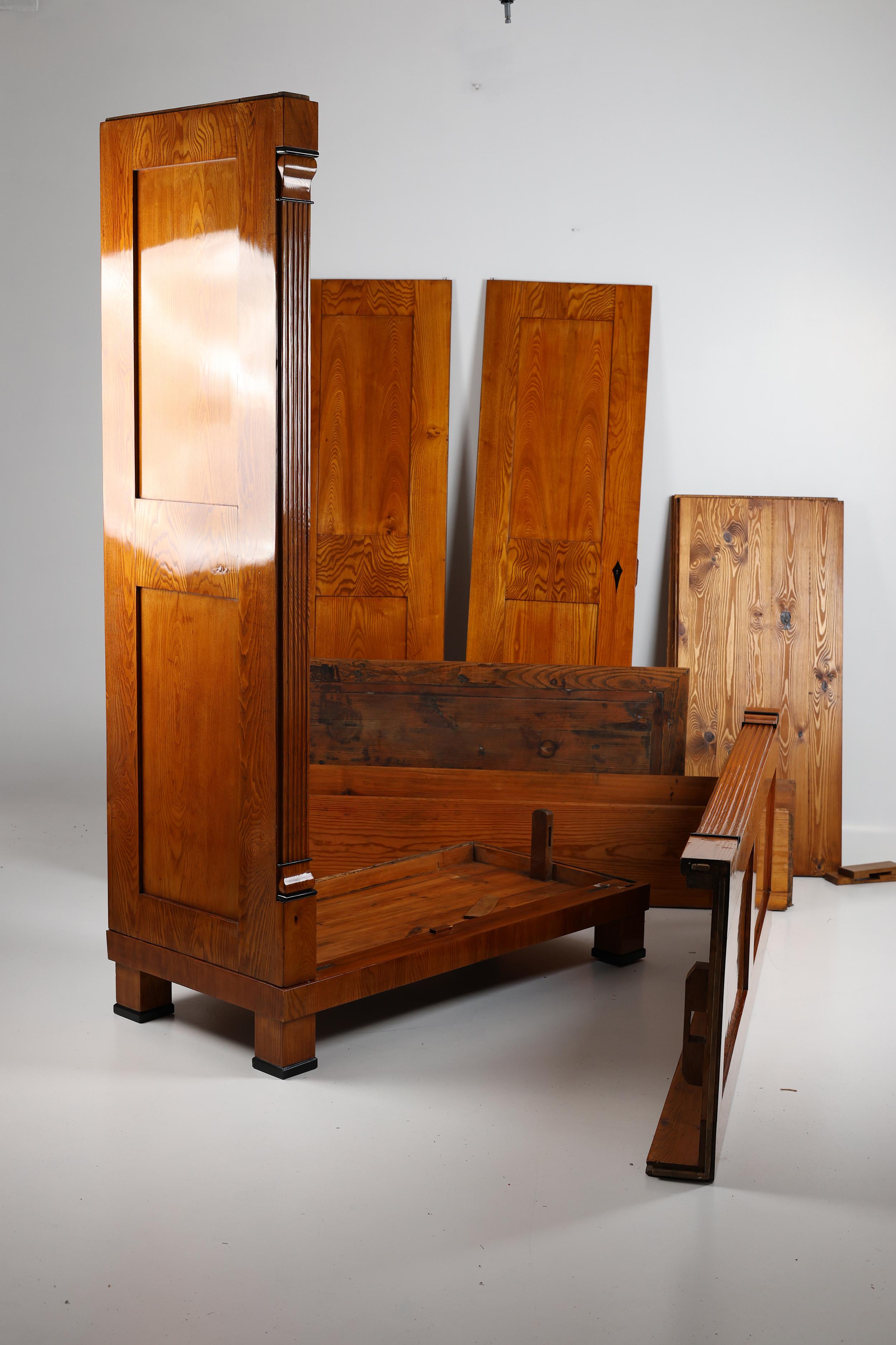 19th Century Biedermeier Ash Wardrobe, 1820–1825 For Sale 10
