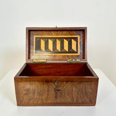 19th Century Biedermeier Box in brown Walnut, around 1820