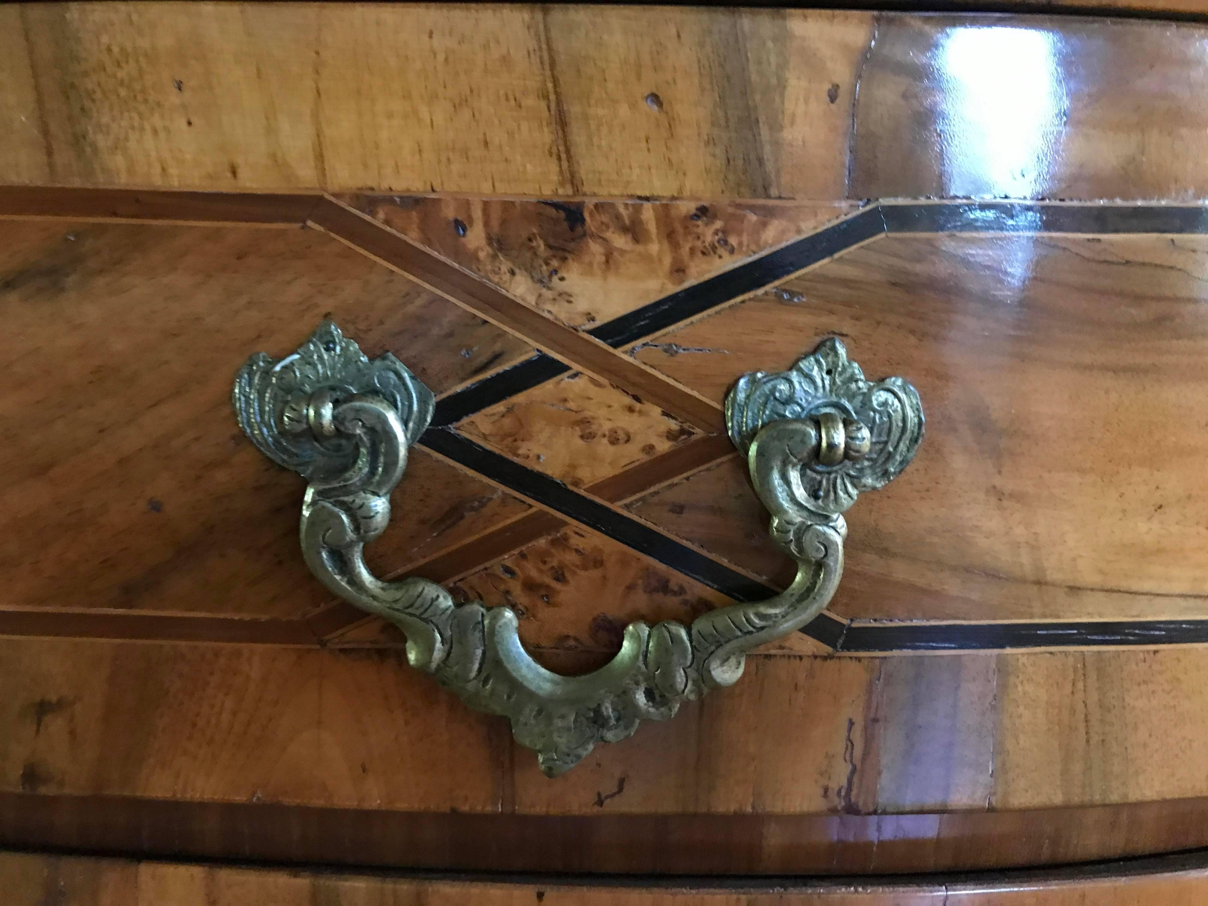 19th Century Biedermeier Burl Chest of Drawers In Good Condition In Portland, OR