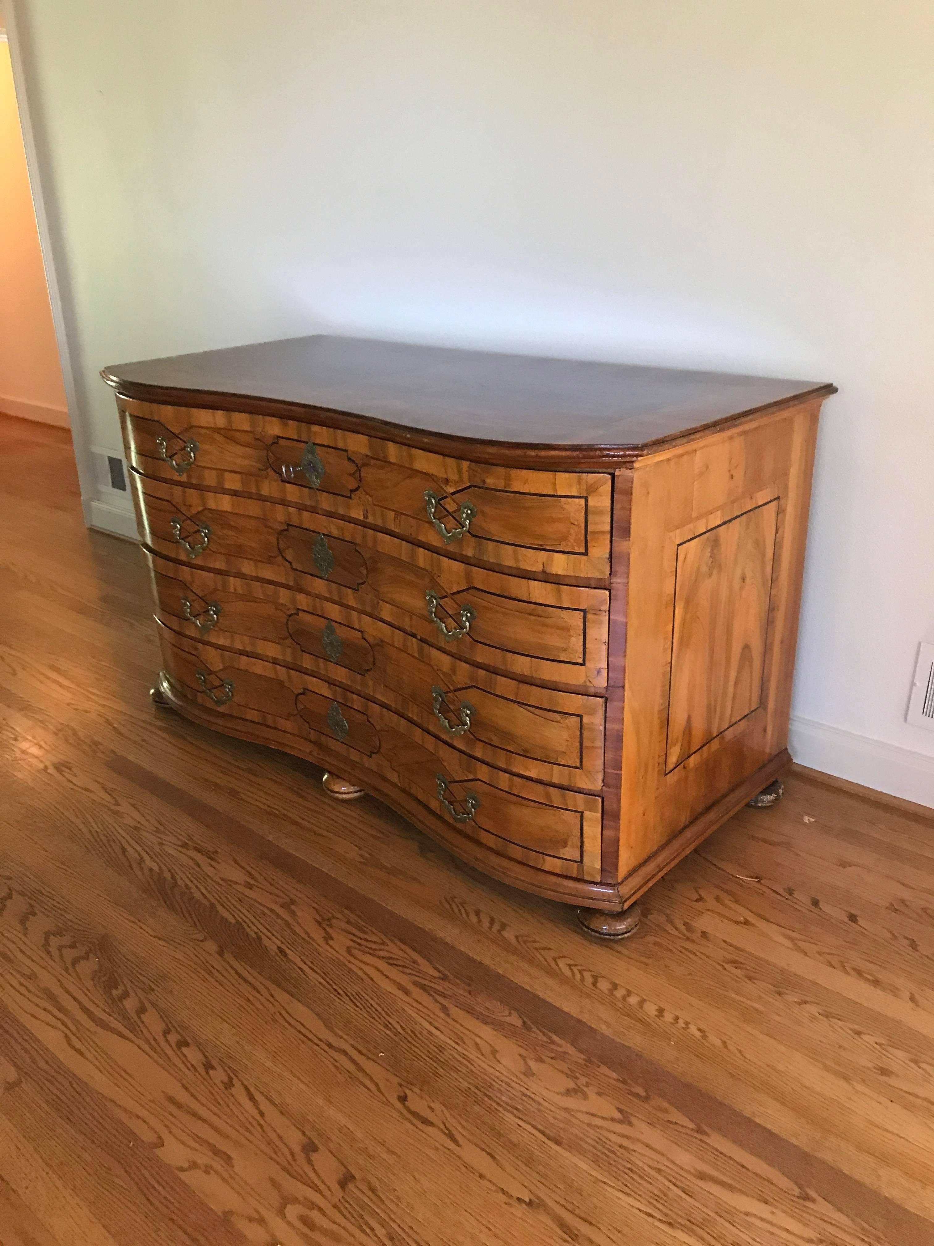 Wood 19th Century Biedermeier Burl Chest of Drawers