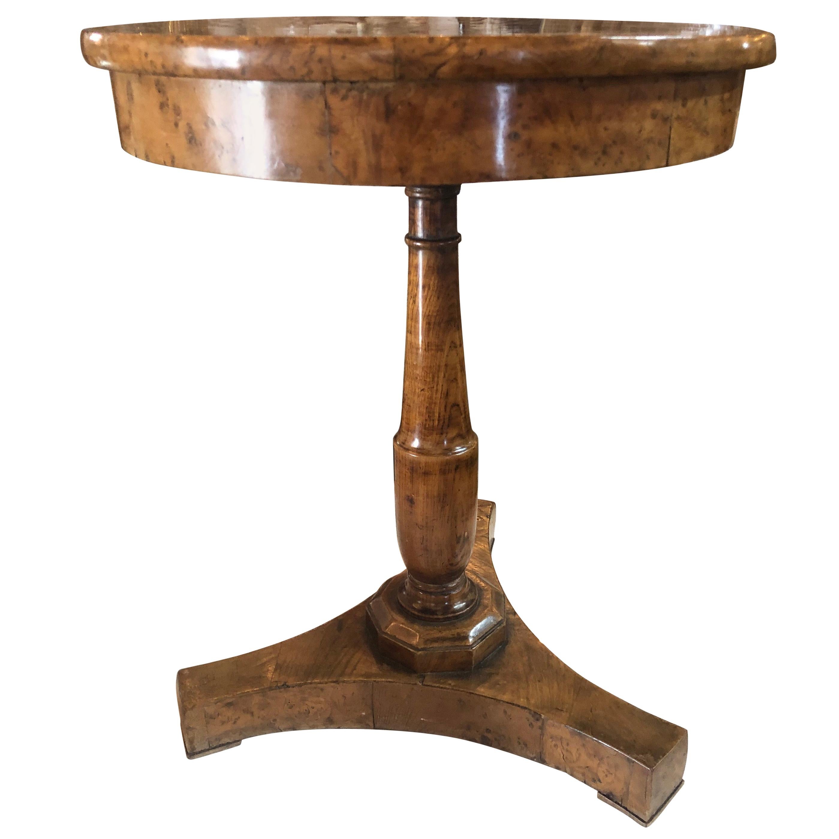 19th Century Biedermeier Burl Walnut Side Table