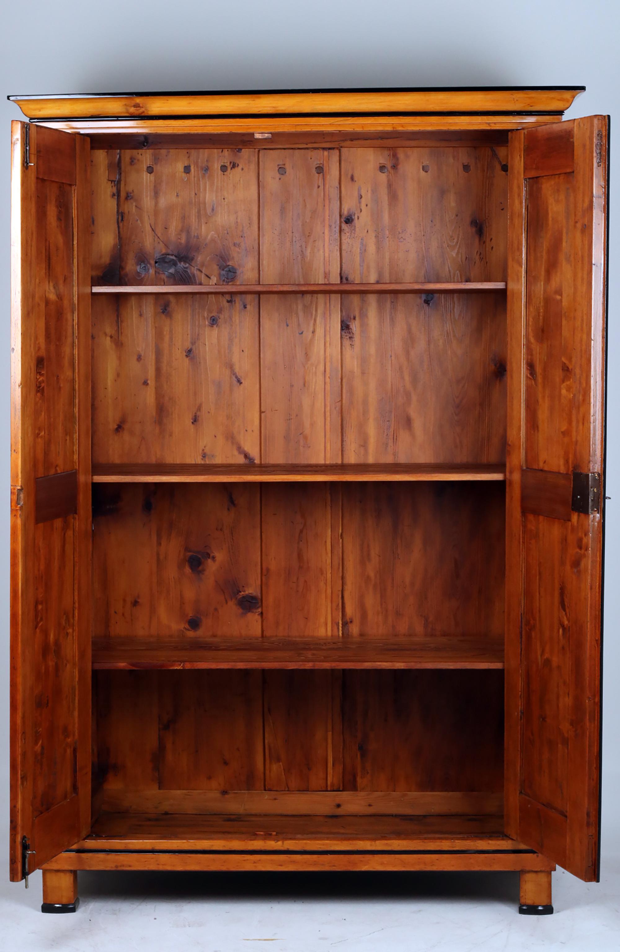 Gabinetto Biedermeier del XIX secolo in vendita 4