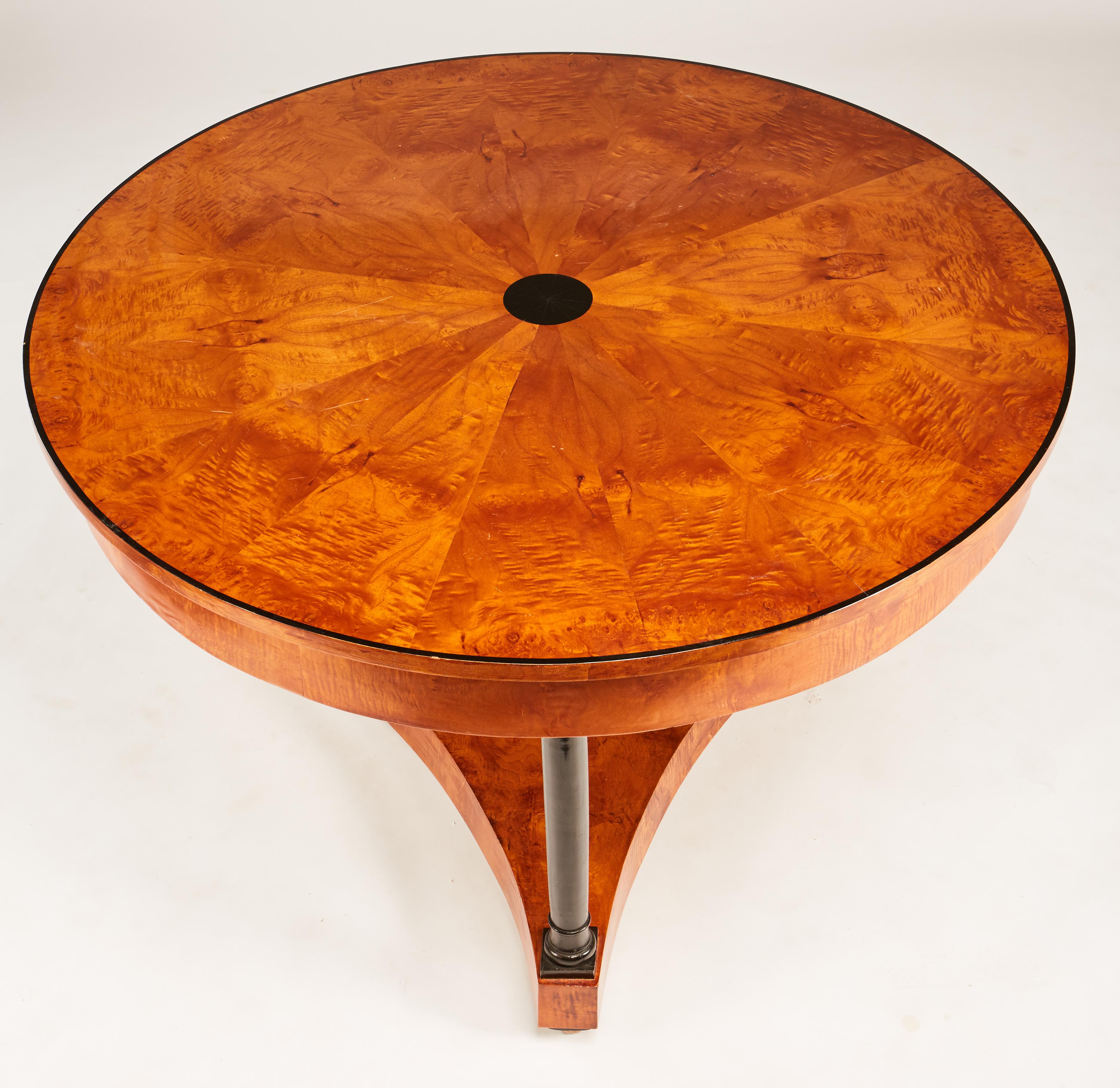 19th Century Biedermeier Center or Round Dining Table with Columns on Ball Feet In Good Condition In St. Louis, MO