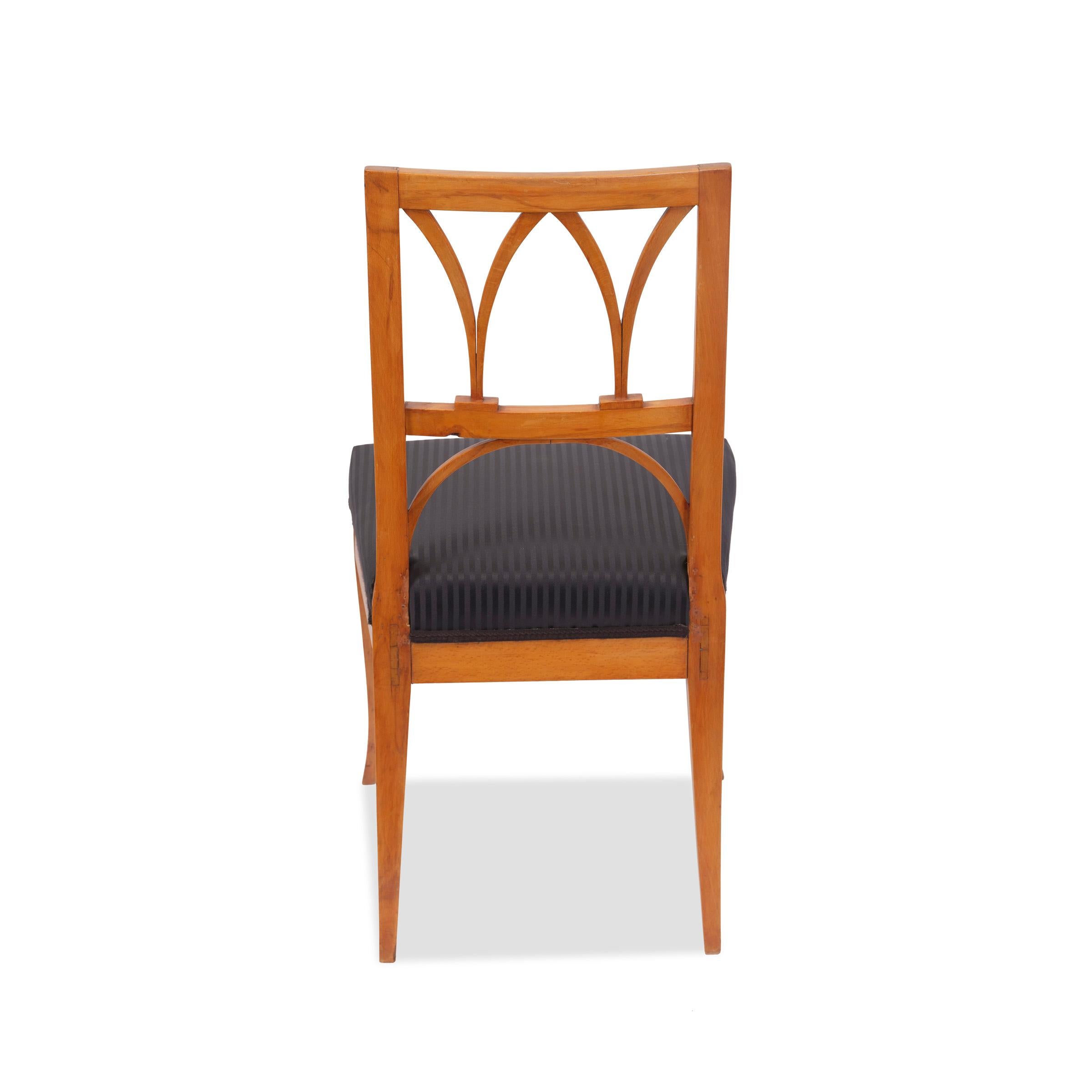 Sedia Biedermeier del XIX secolo in ciliegio del 1820 circa In condizioni buone in vendita a Münster, DE