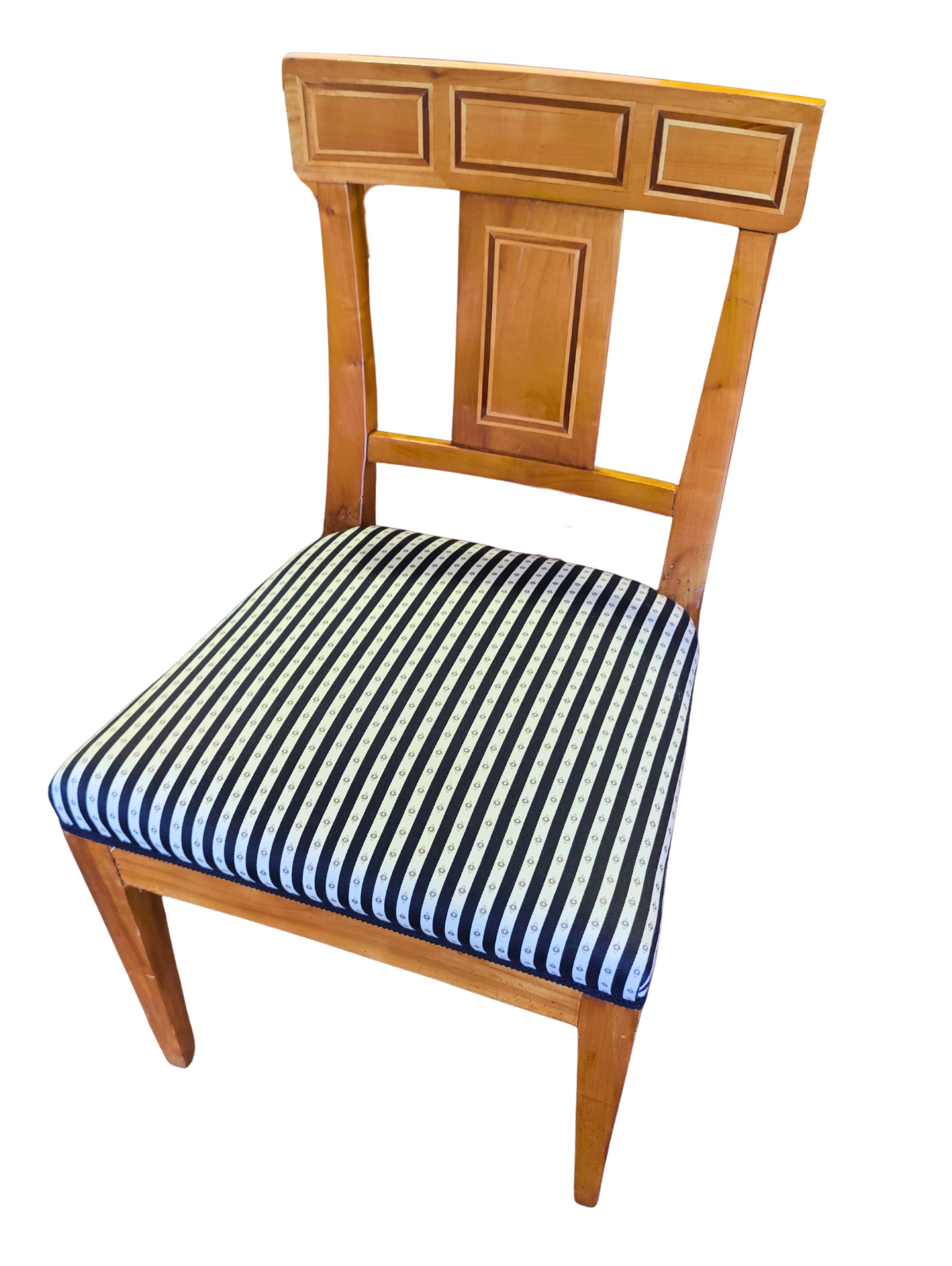 Ciliegio Sedia Biedermeier in ciliegio del XIX secolo in vendita