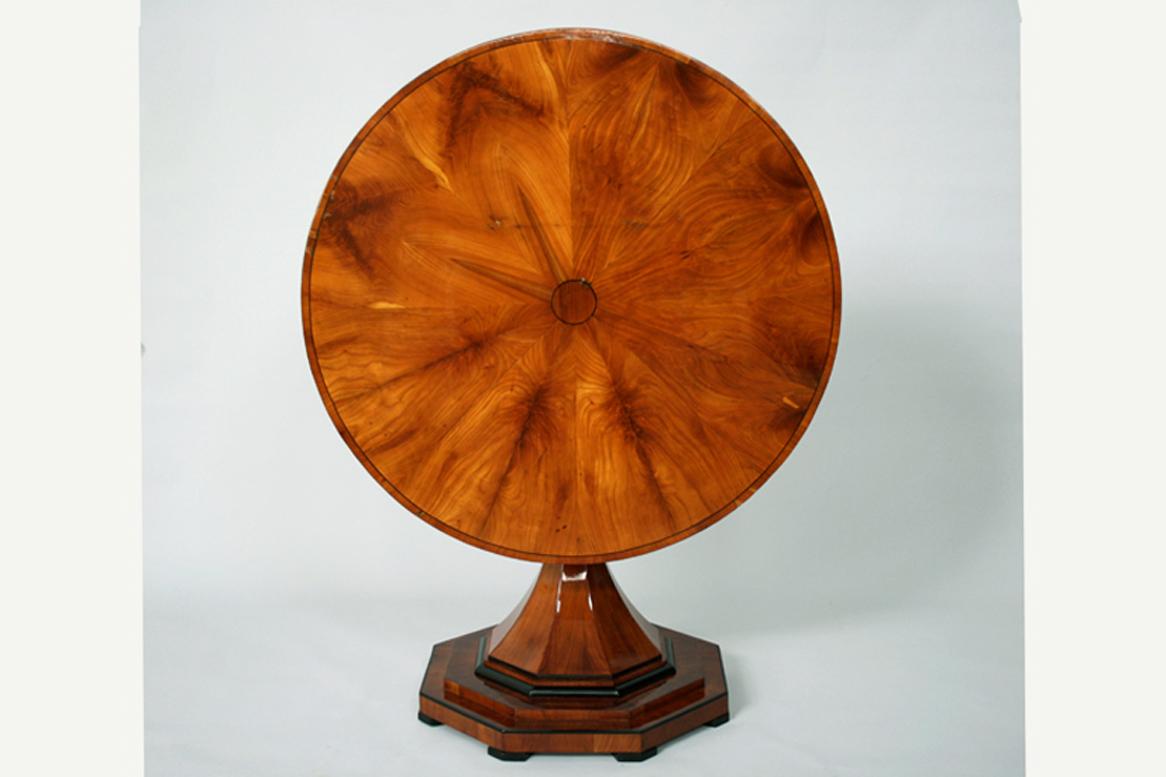 Austrian 19th Century Biedermeier Cherry Salon Table. Vienna, c. 1820.