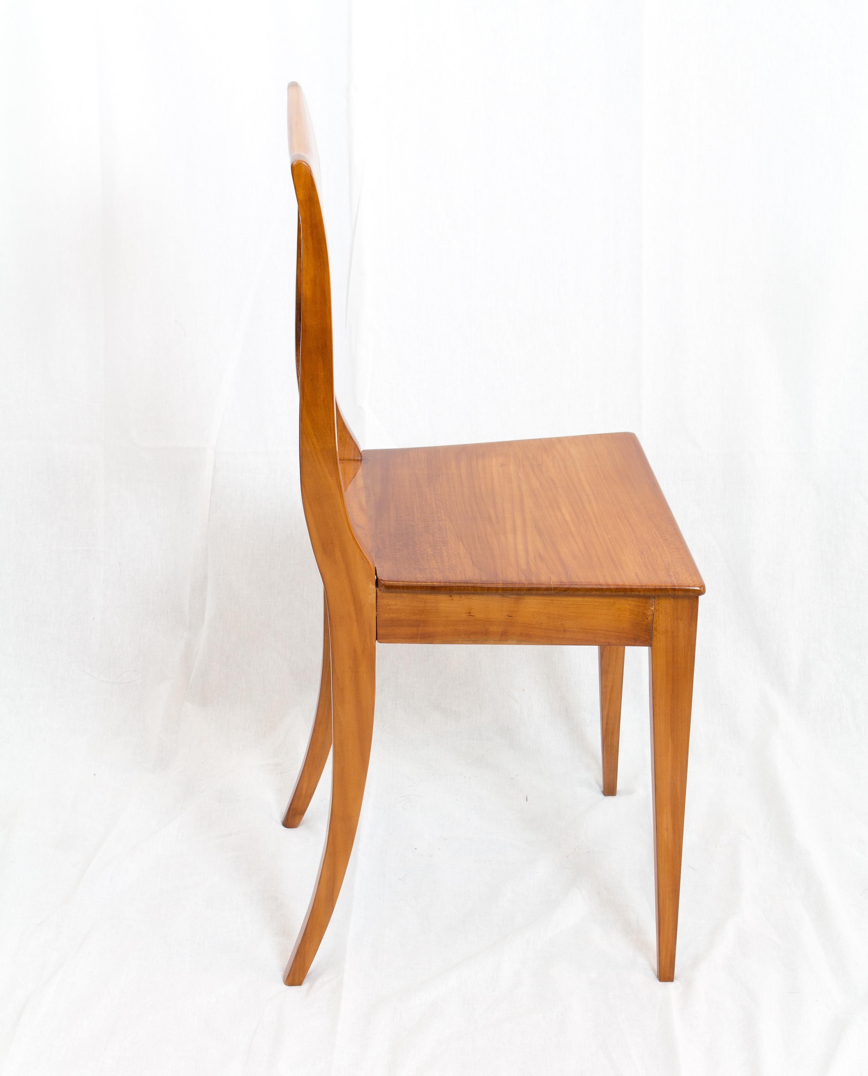A chair from the time of the Biedermeier, circa 1830. The chair is made of solid cherrywood.
In very good restored condition.