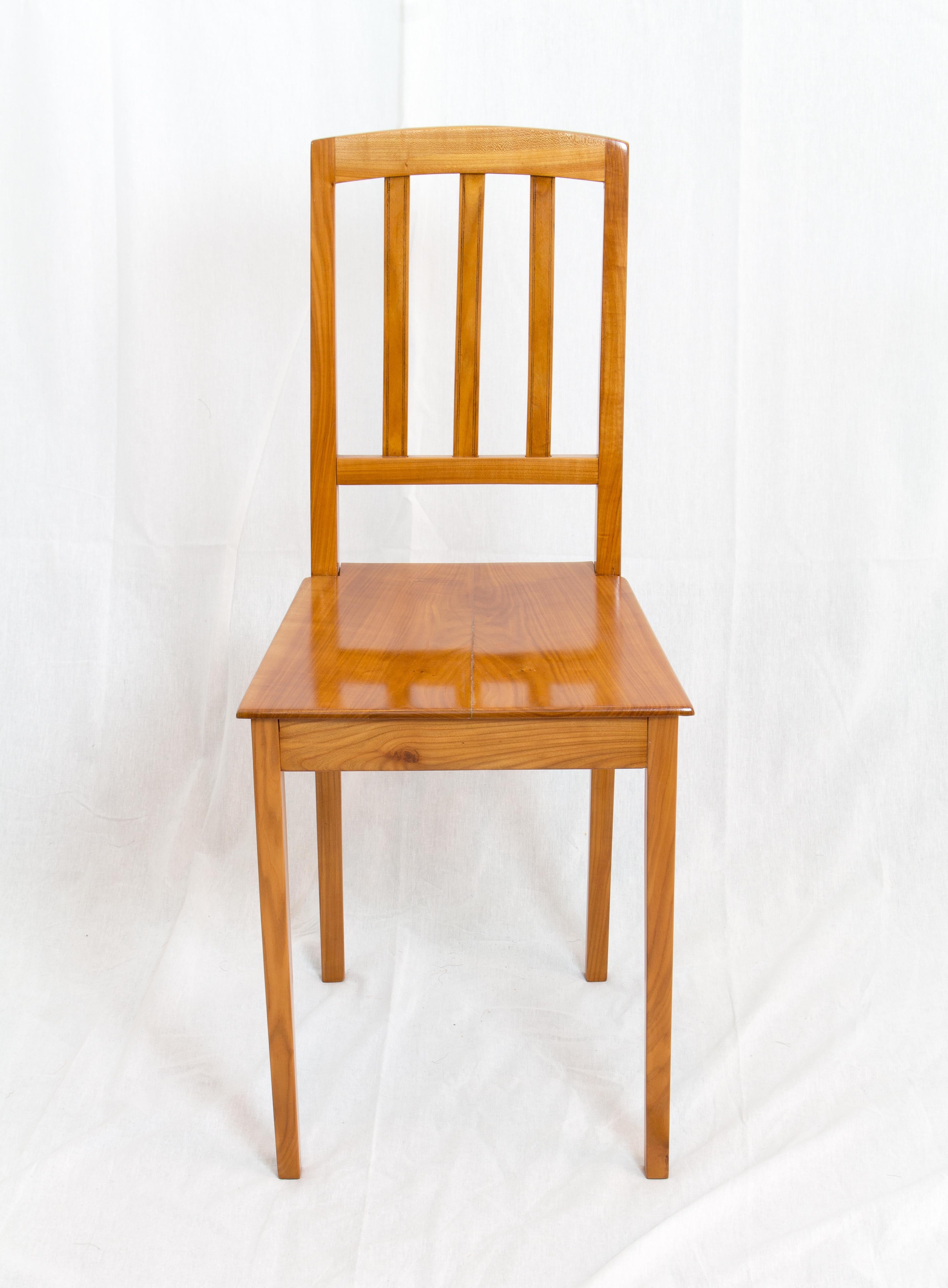 A chair from the time of the Biedermeier, circa 1830. The chair is made of solid cherrywood.
In very good restored condition.