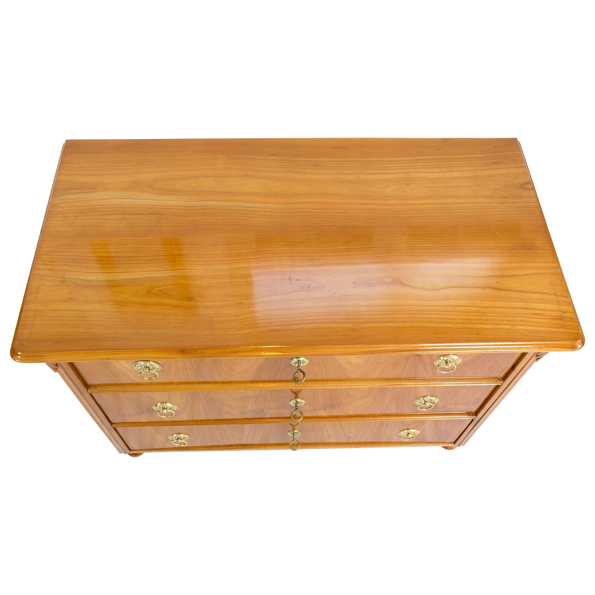 19th Century Biedermeier Cherrywood Chest of Drawer In Good Condition For Sale In Darmstadt, DE