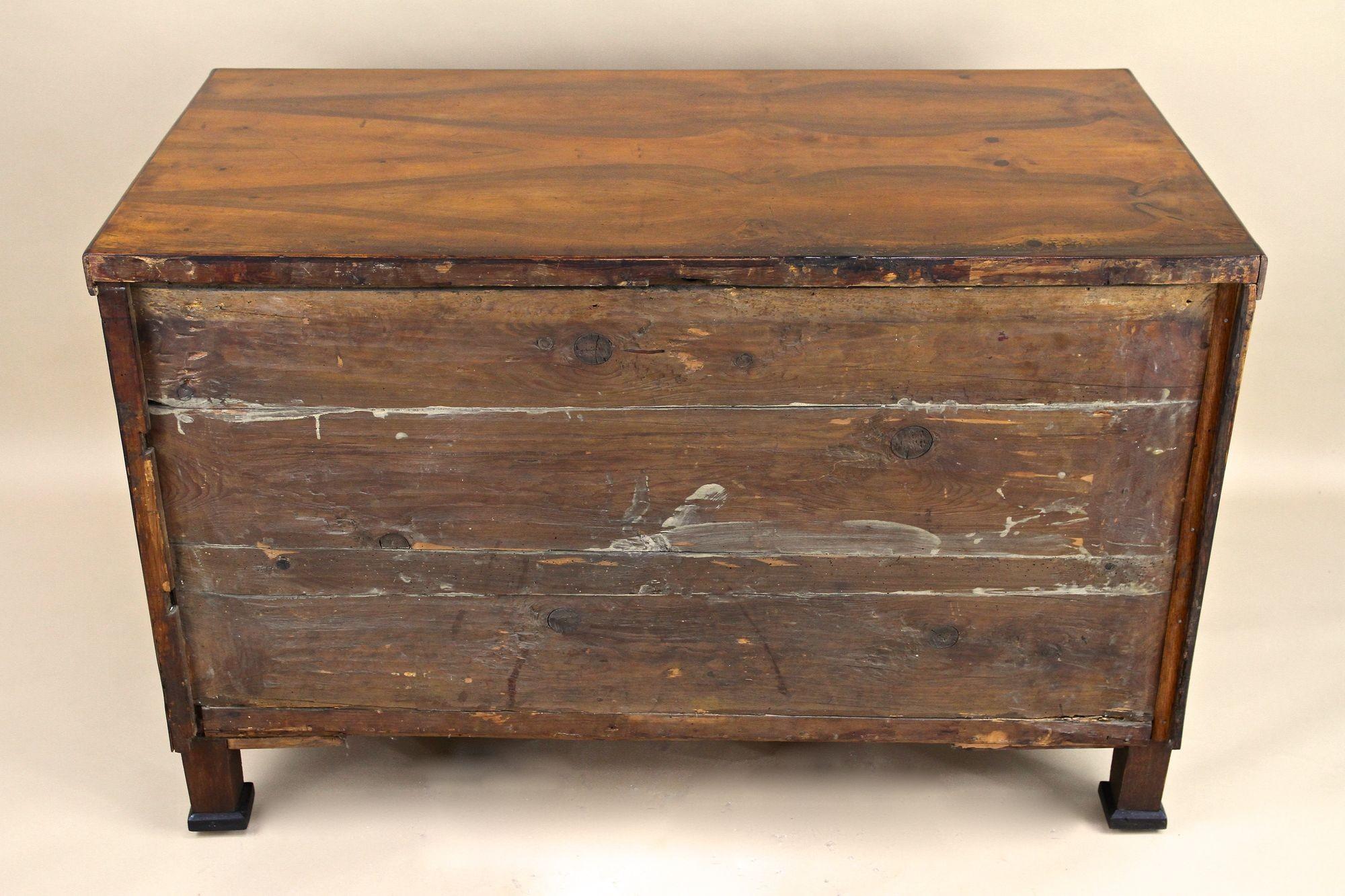 19th Century Biedermeier Chest of Drawers/ Commmode, Hand-Polished, AT ca. 1825 For Sale 13