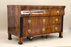 Cómoda Biedermeier del siglo XIX, pulida a mano, AT ca. 1825
