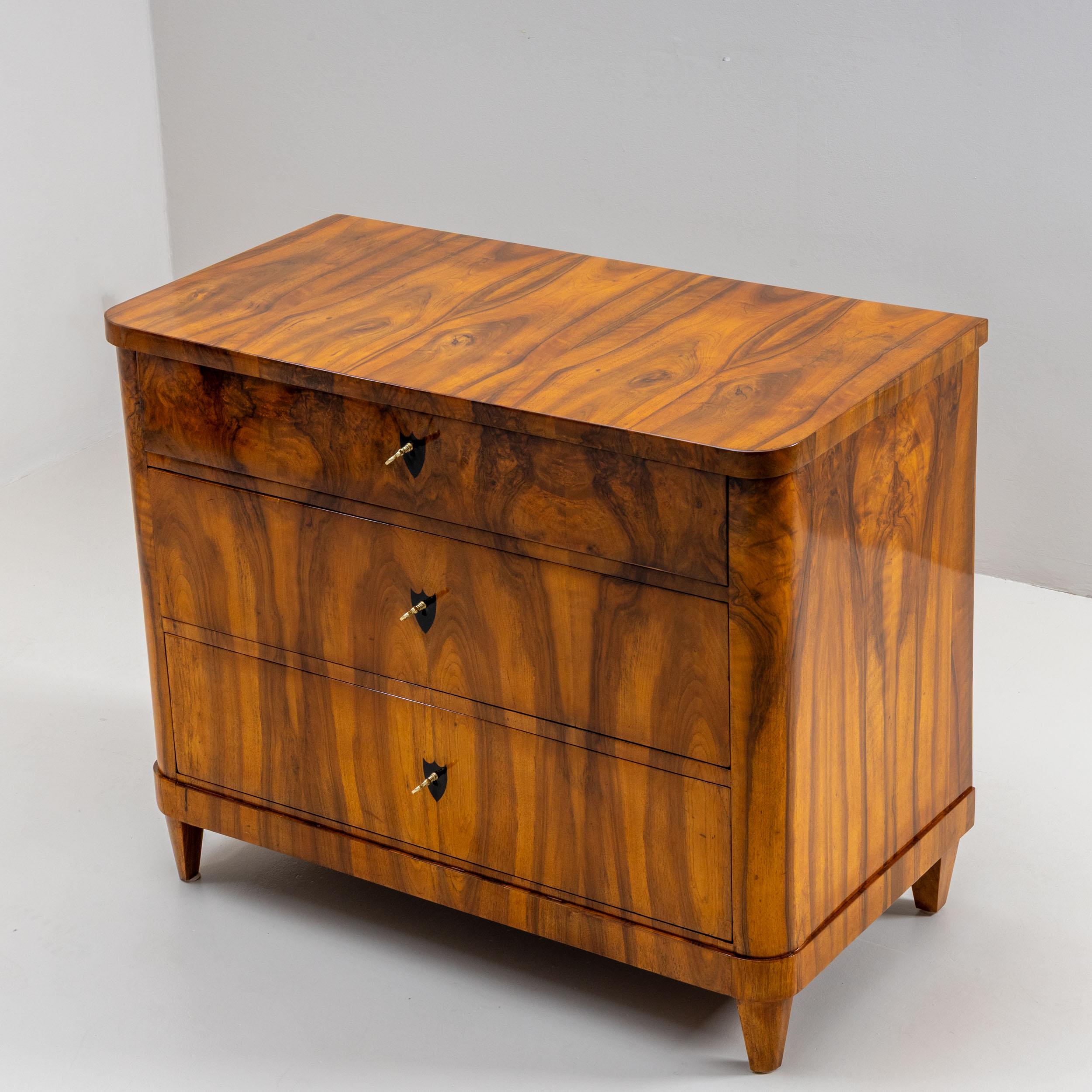 Cómoda Biedermeier del siglo XIX Alemán en venta